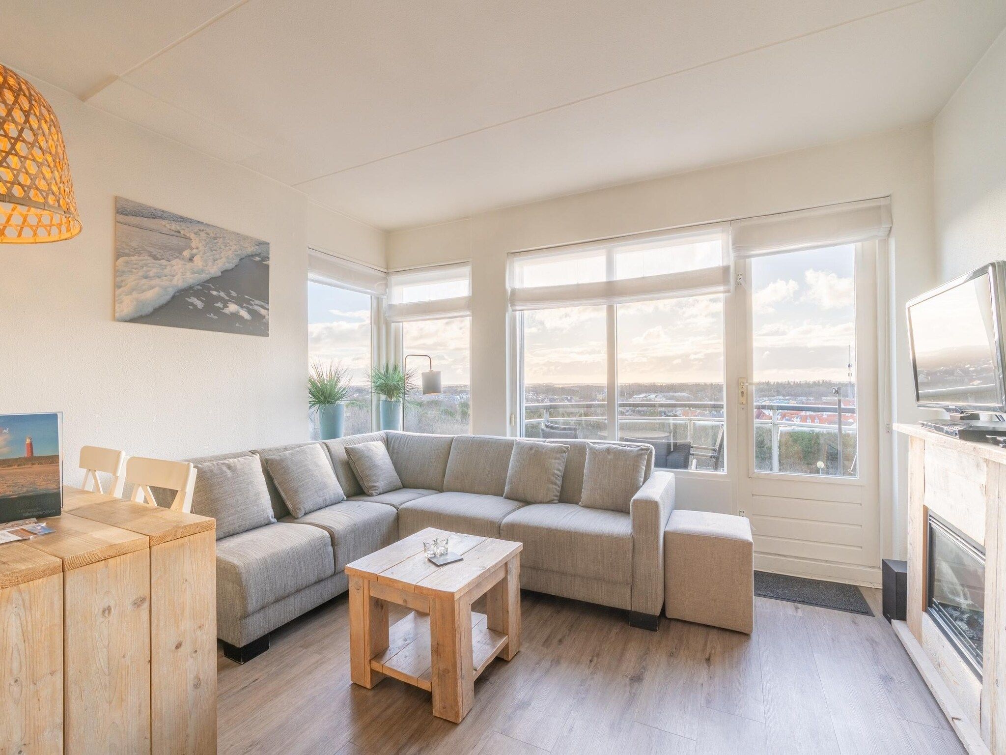 De woonkamer van Juliana 130 in De Koog