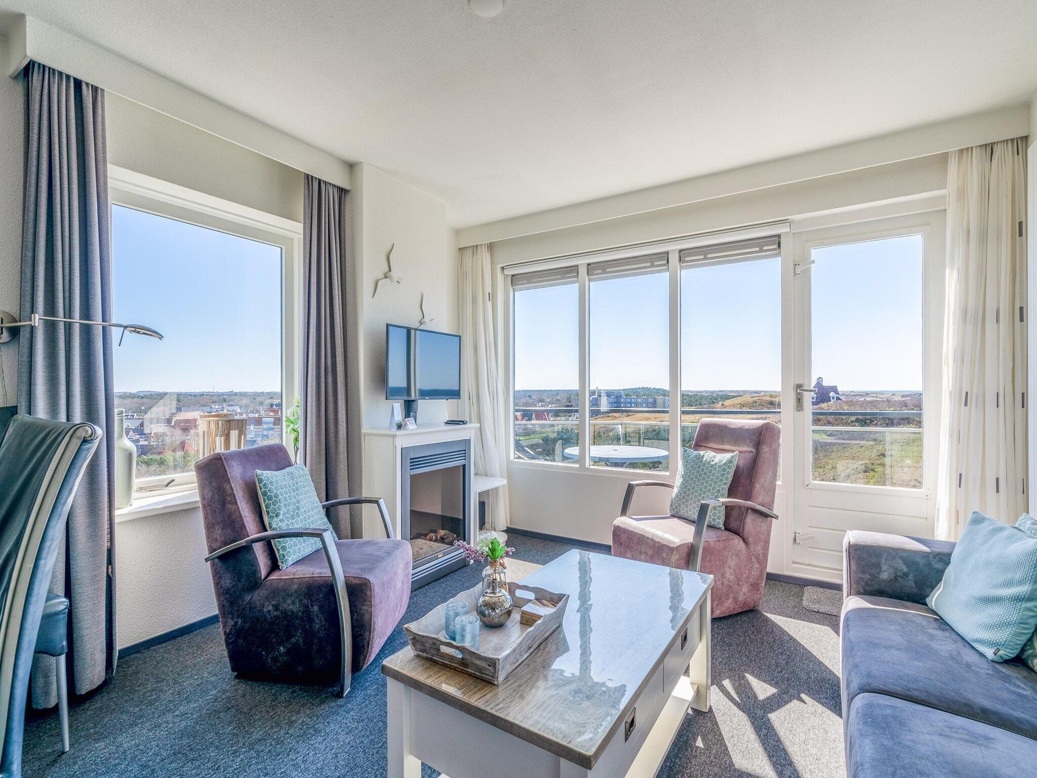 De woonkamer van Juliana 134 in De Koog