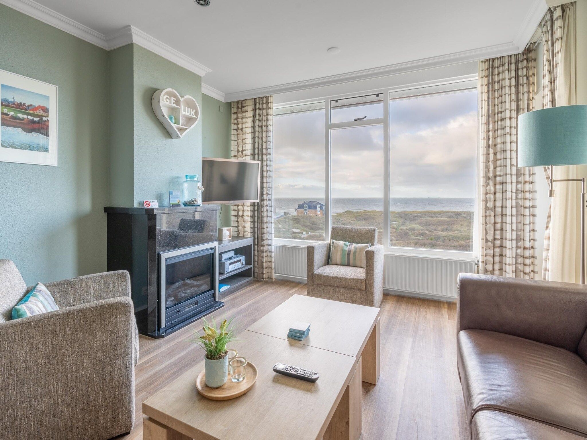 De woonkamer van Juliana 164 in De Koog