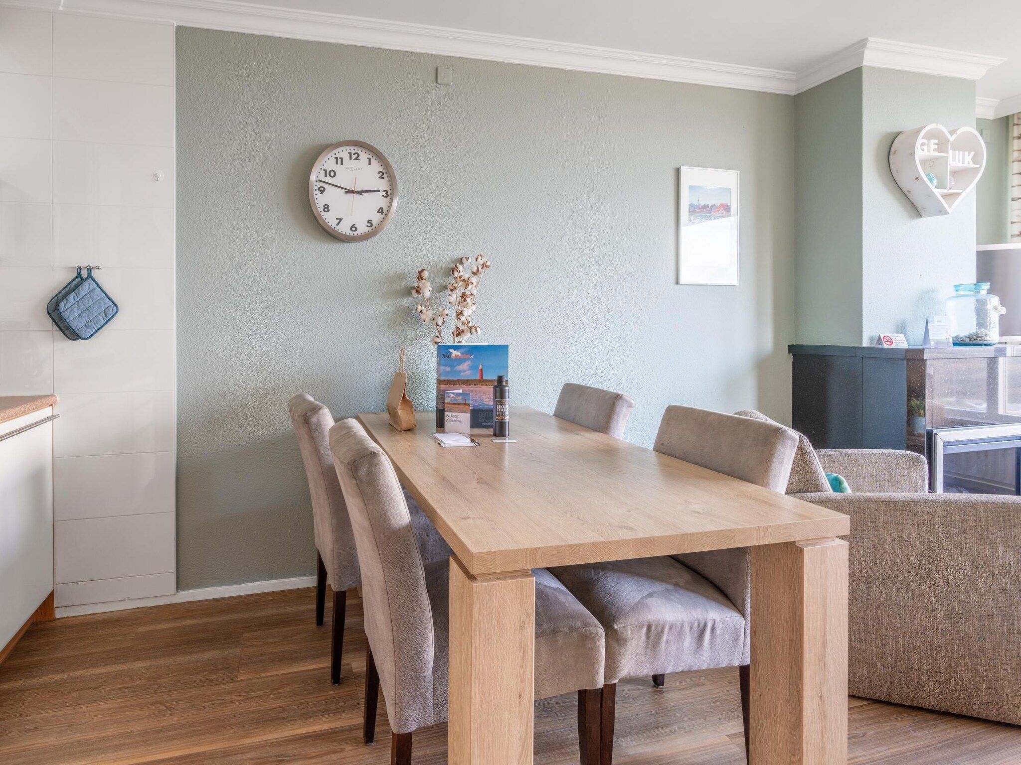 De eetkamer van Juliana 164 in De Koog