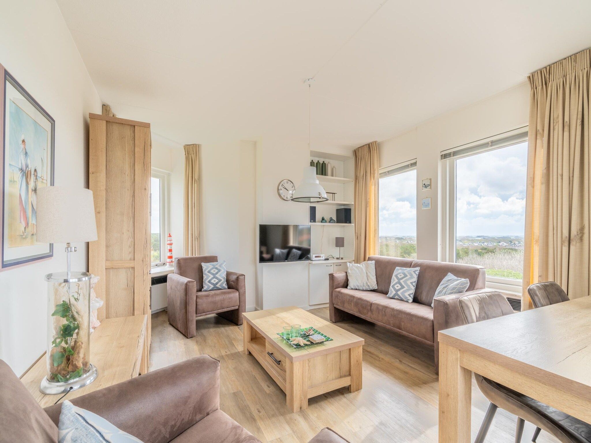 De woonkamer van Juliana 170 in De Koog