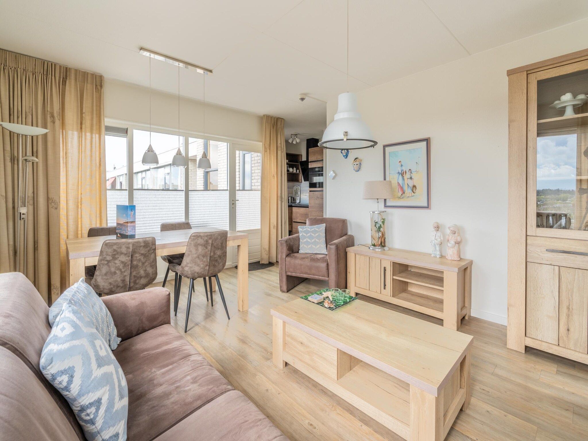 De woonkamer van Juliana 170 in De Koog