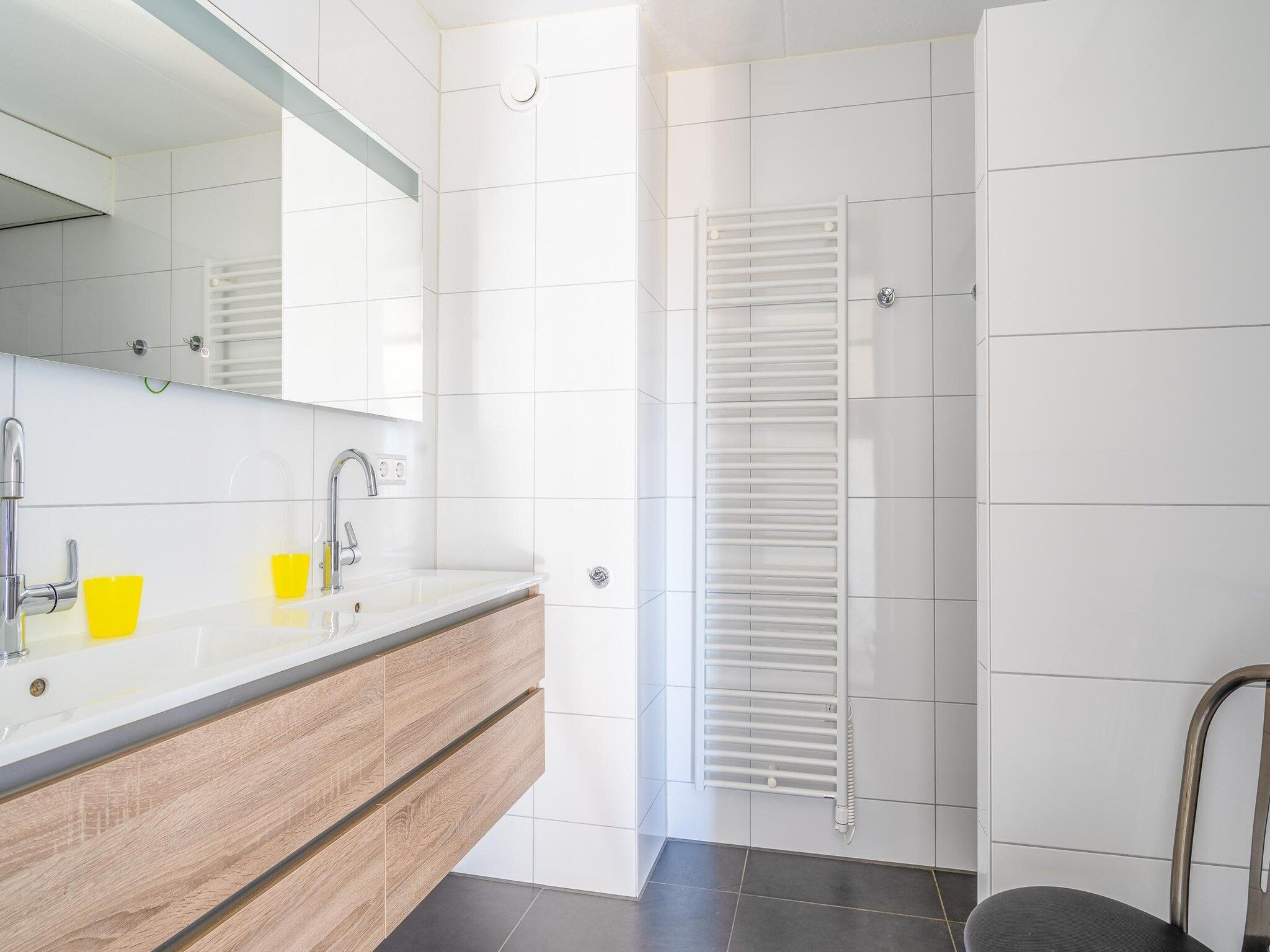 De badkamer van Juliana 170 in De Koog