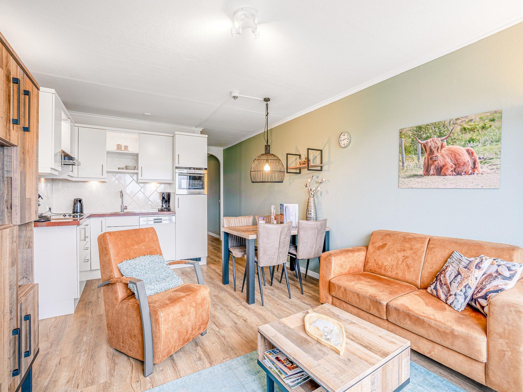 De woonkamer van Juliana 136 in De Koog