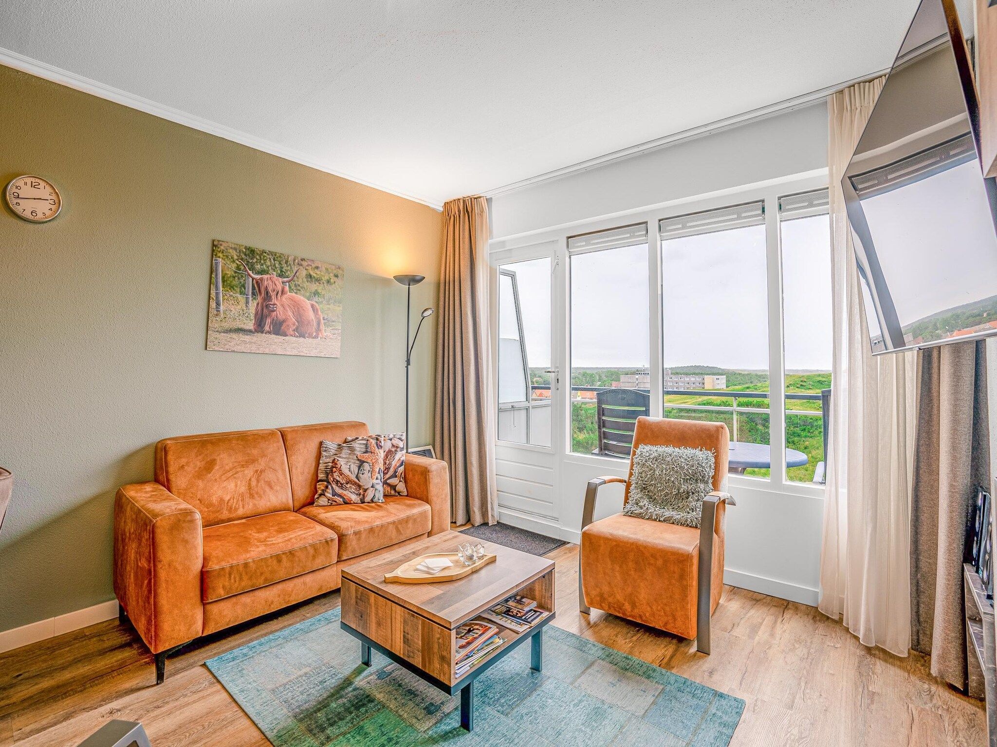 De woonkamer van Juliana 136 in De Koog