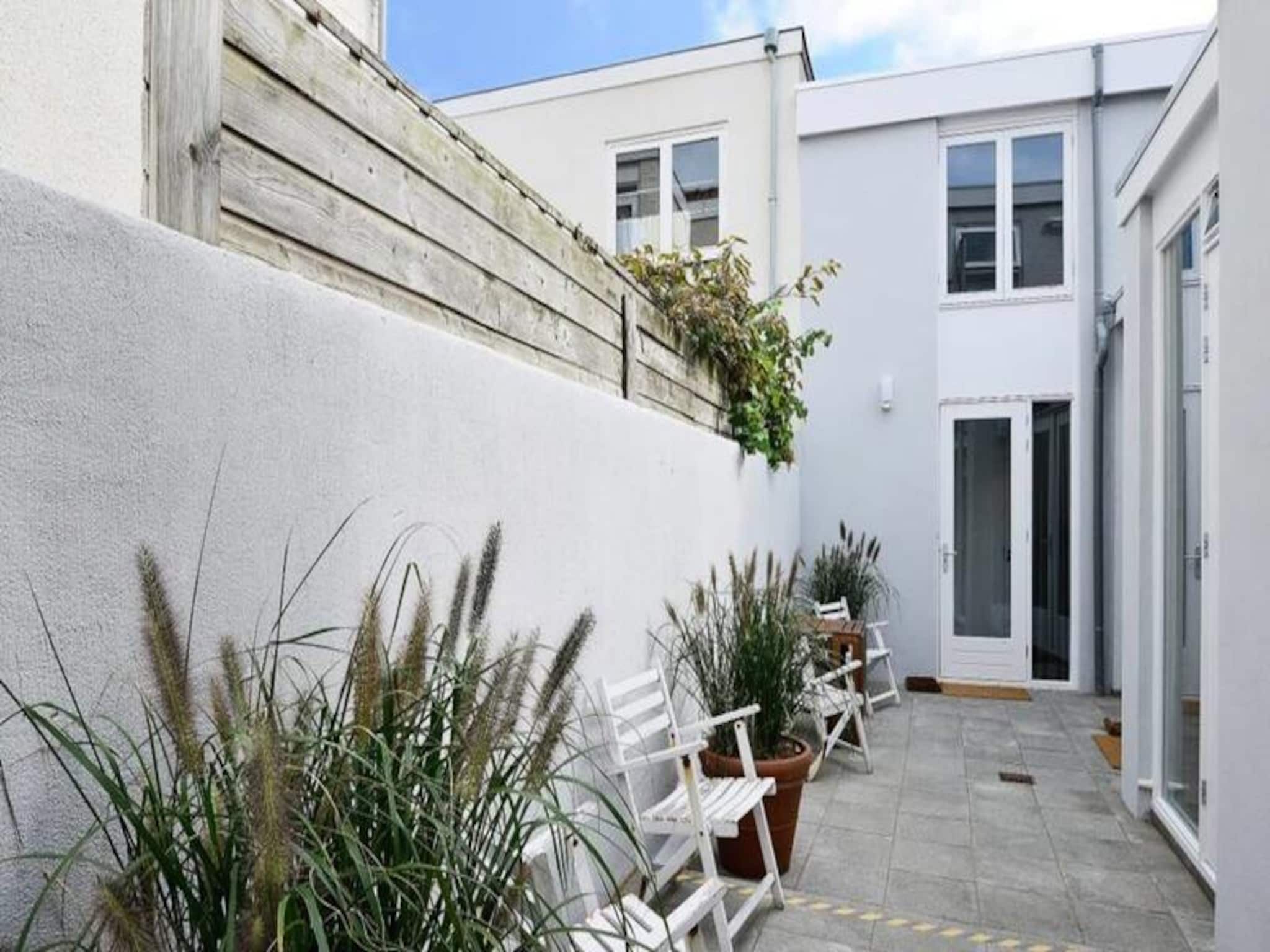 Endless Summer Beach in Zandvoort - Foto 1 van 24