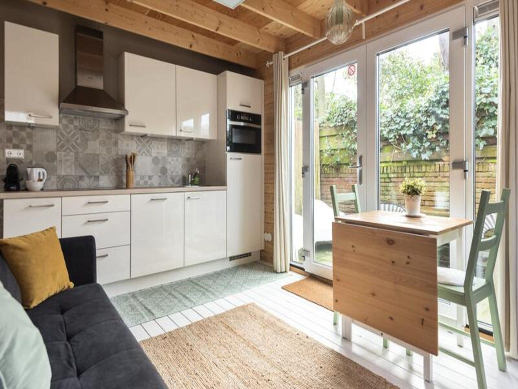 Moyo Kijani Cosy Lodge in Zandvoort - Foto 3 van 22