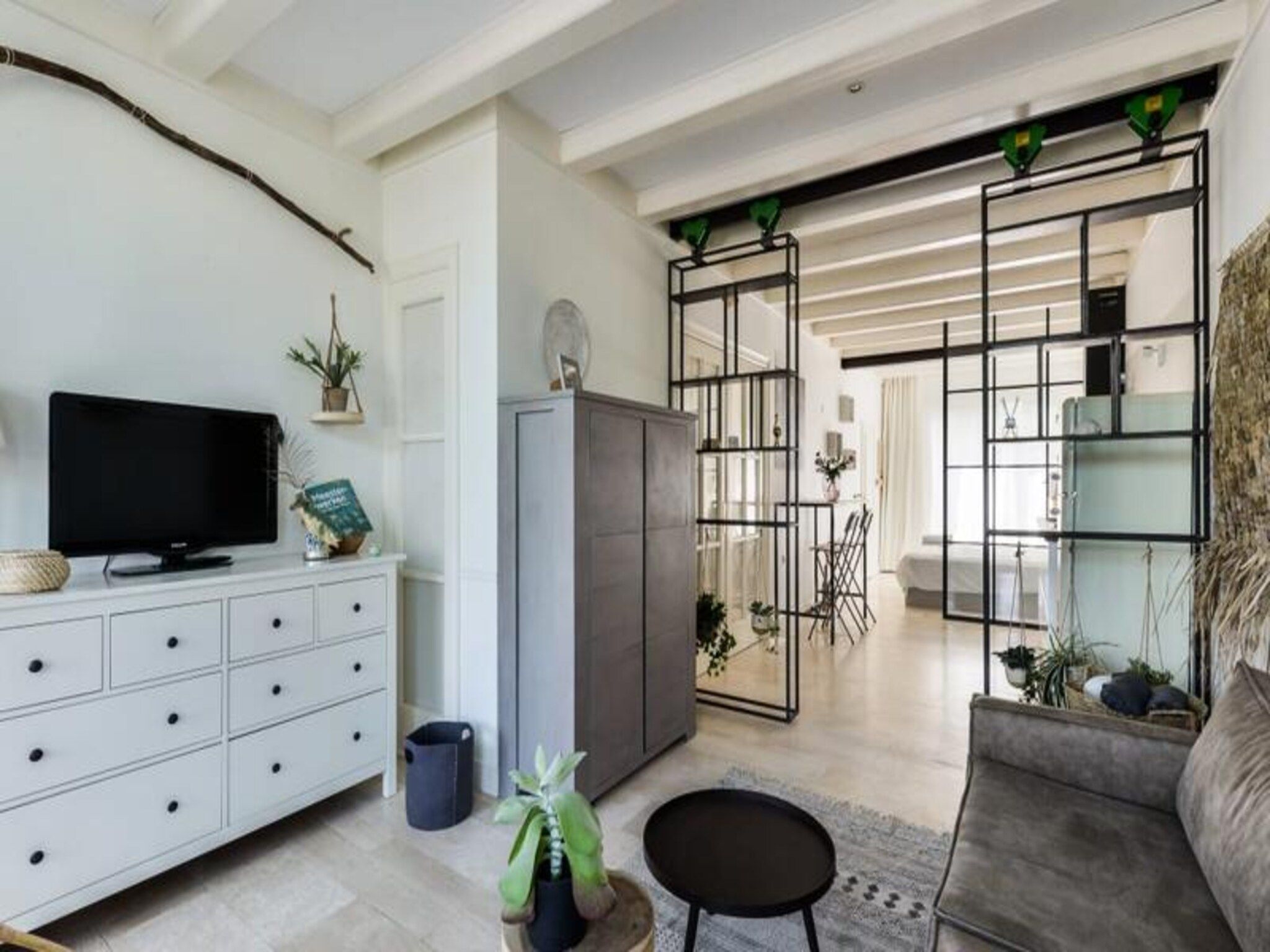 Villa Loft Apartment With Light Garden Room in Zandvoort - Foto 6 van 23