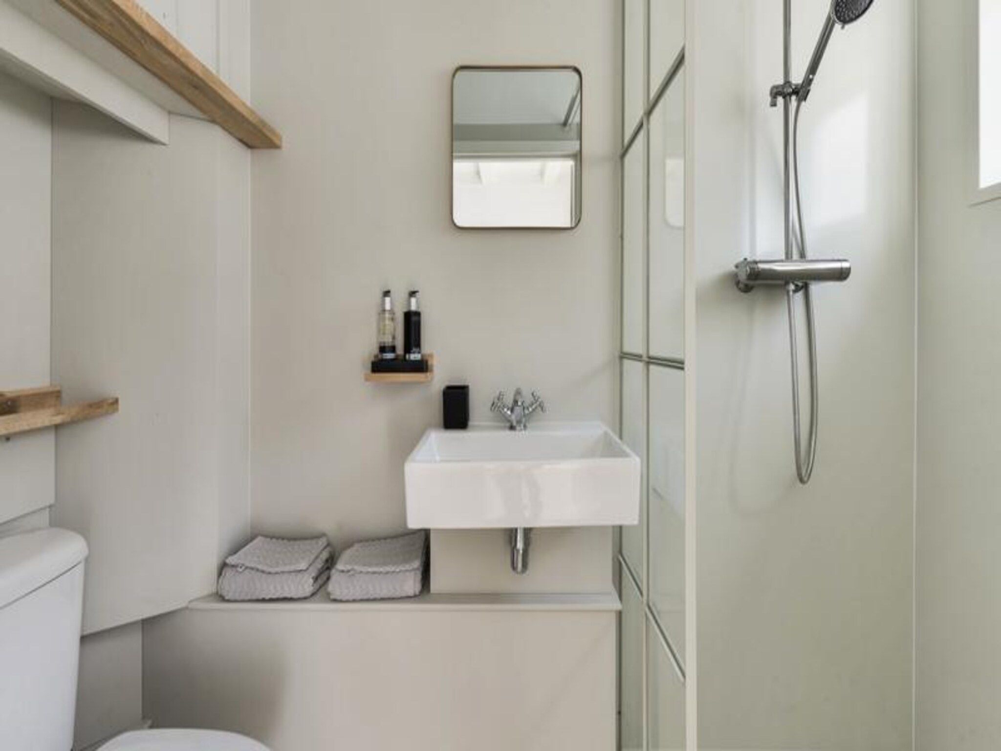 Villa Loft Apartment With Light Garden Room in Zandvoort - Foto 8 van 23