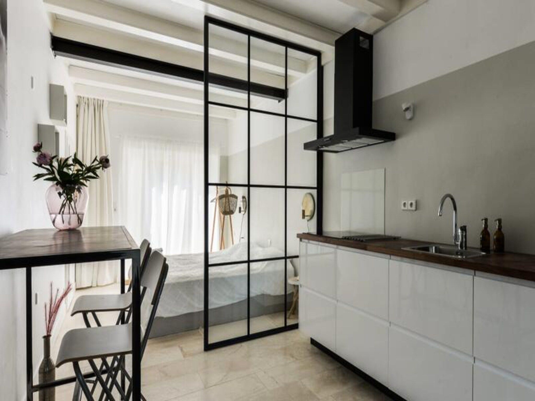 Villa Loft Apartment With Light Garden Room in Zandvoort - Foto 13 van 23