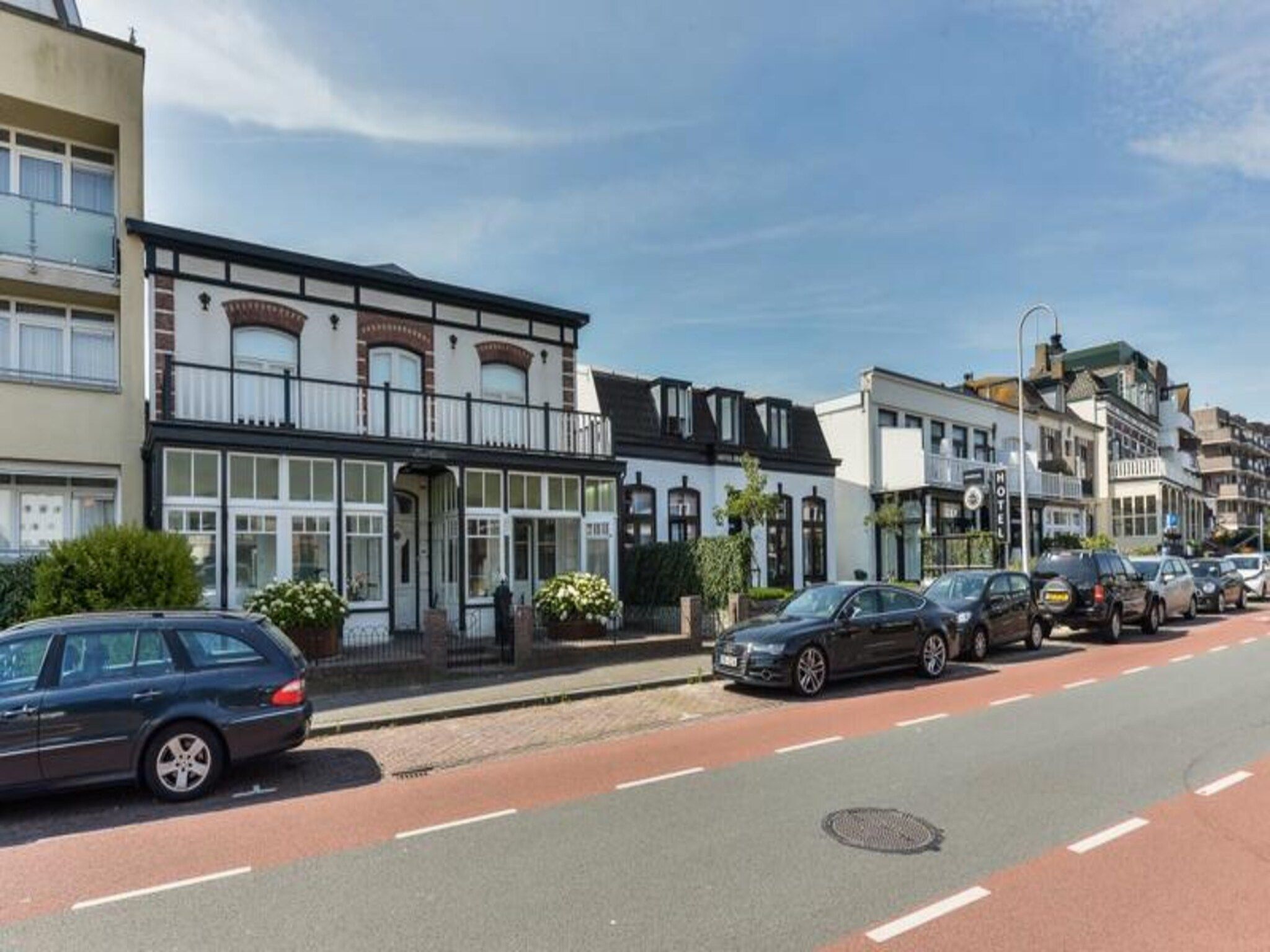 Villa Loft Apartment With Light Garden Room in Zandvoort - Foto 18 van 23