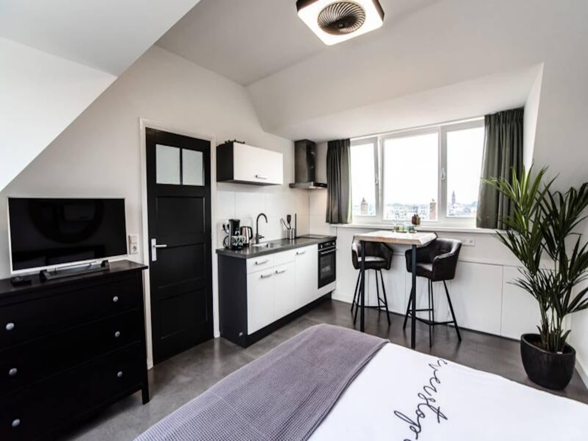 Seawave Studio 54 in Zandvoort - Foto 1 van 22