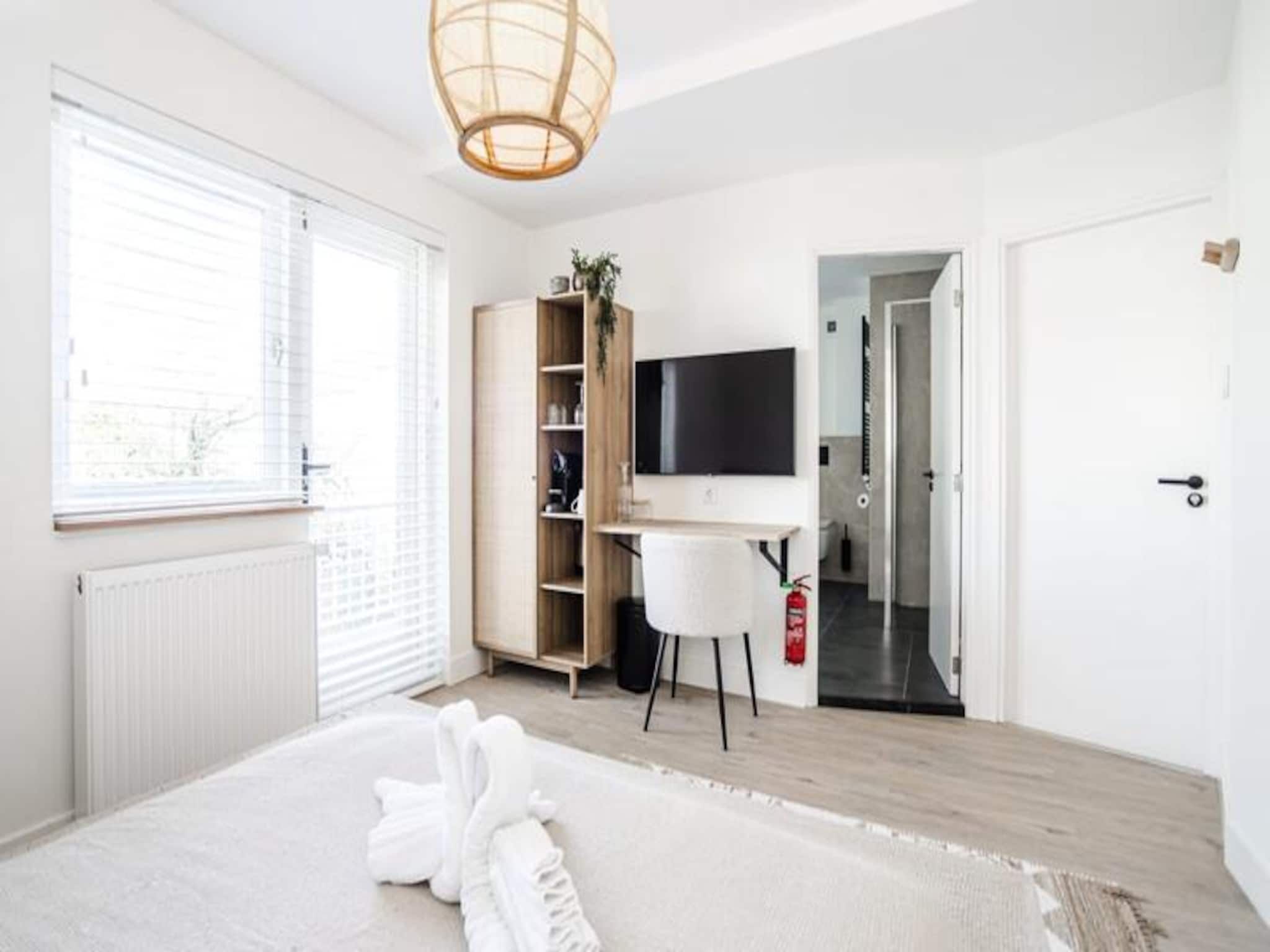 Marley&rsquo;s Beachhouse - Luxury Guest Room With Balcony in Zandvoort - Foto 2 van 25