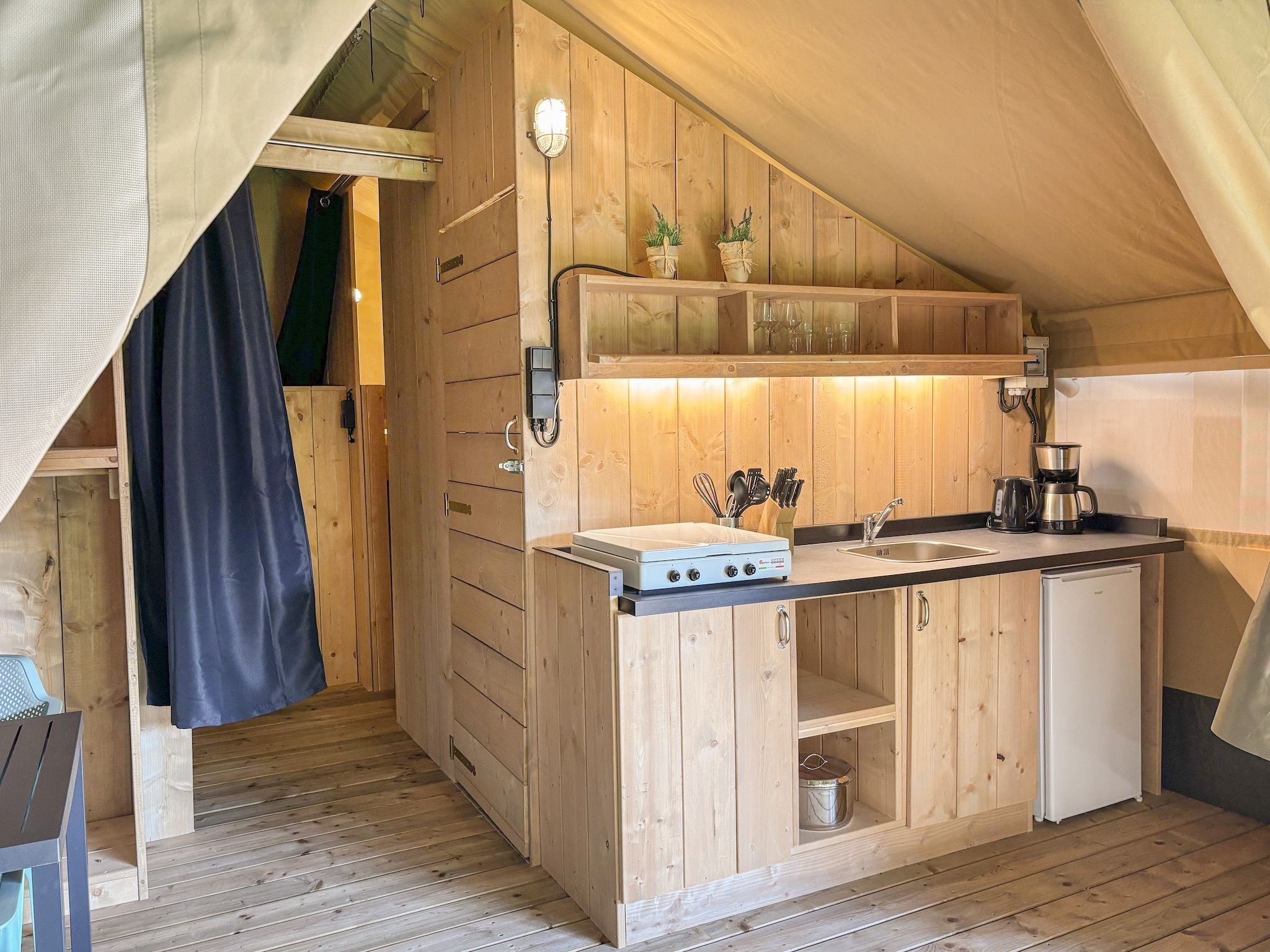 De keuken van Bloesem Lodge 4 pax in Kesteren