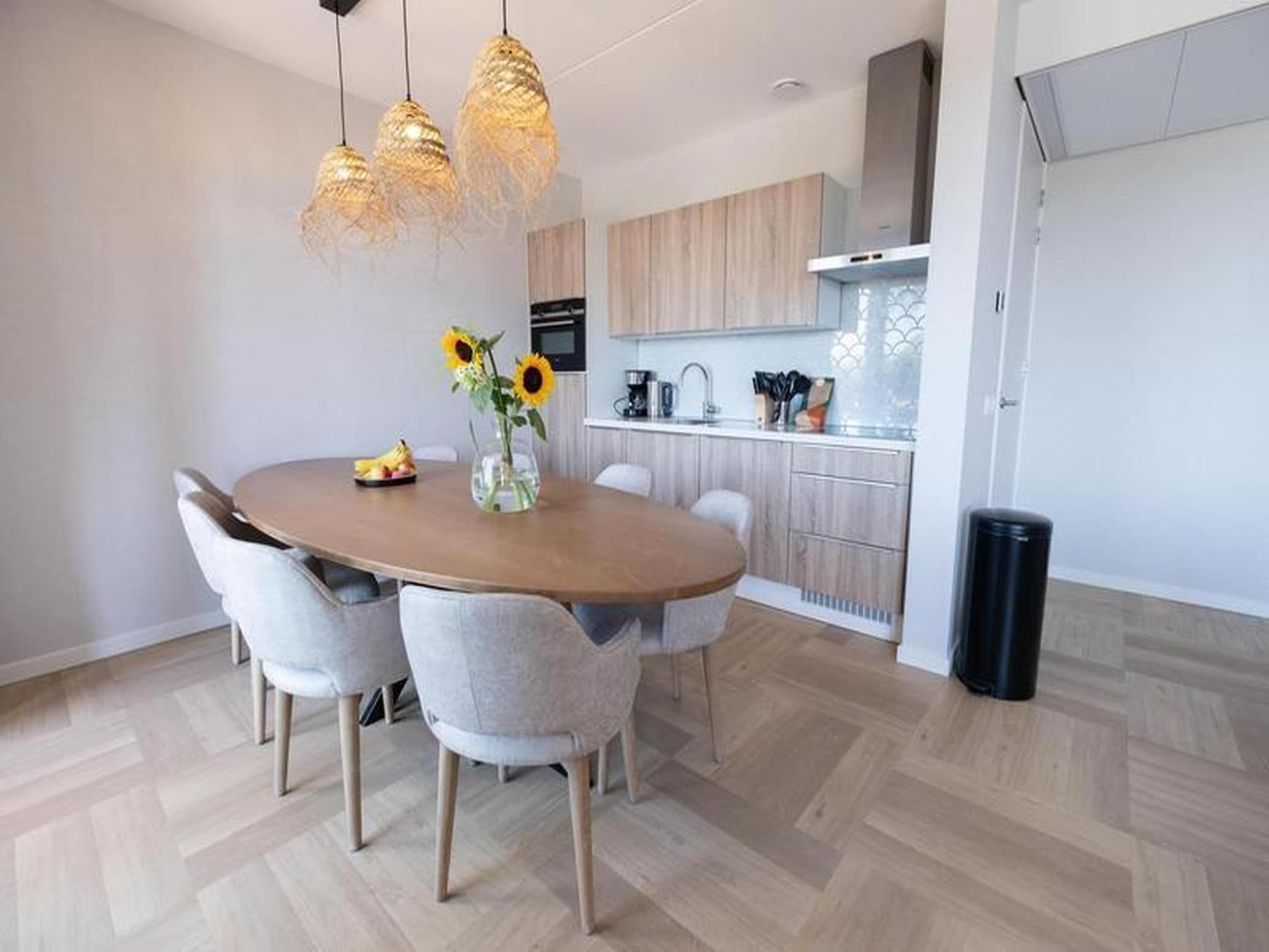 De eetkamer van Luxury Beach Apartment | 8 Pers. in Workum