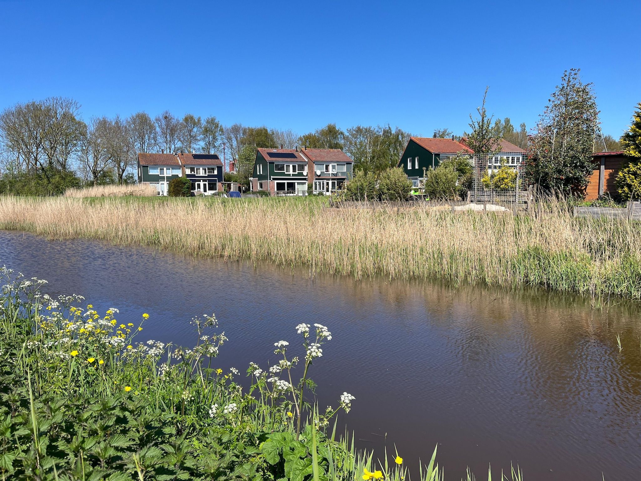 De buitenkant van De Waske in Warns