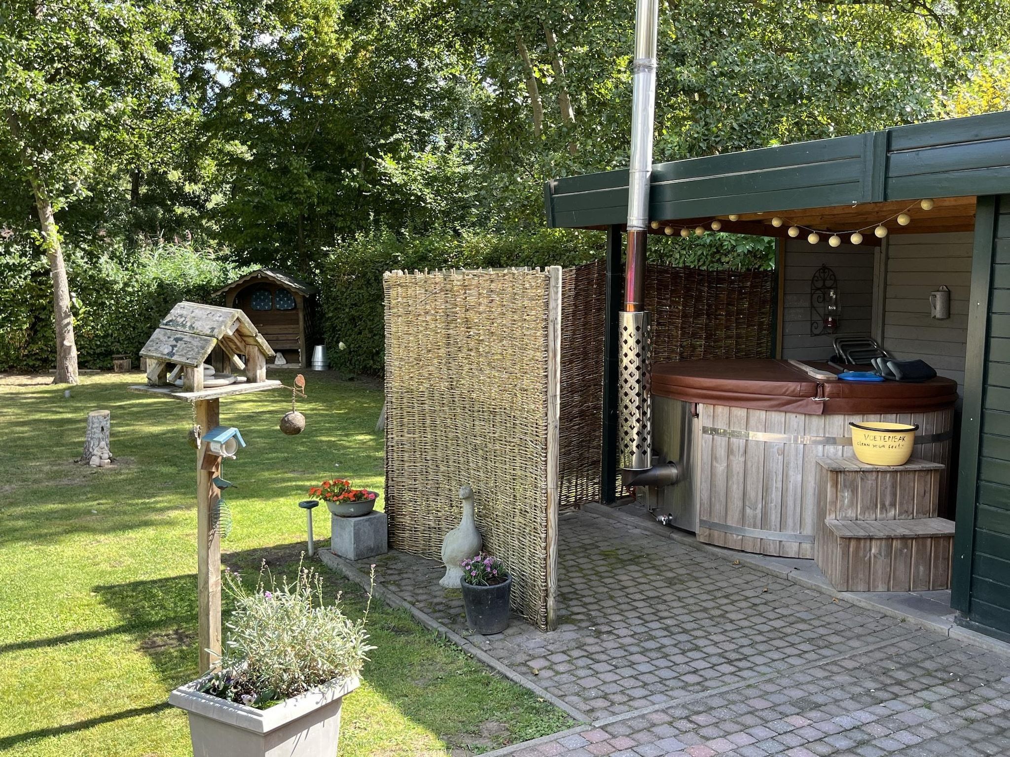 Voorzieningen bij 6 - Persons De Zingende Wilg in Ewijk