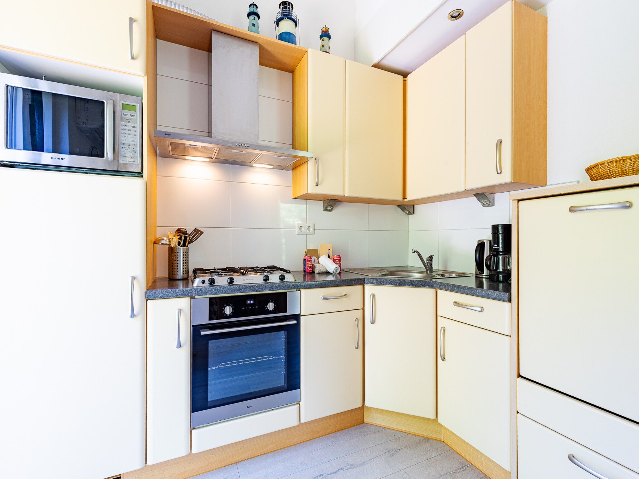 De keuken van Vakantiewoning - Westduin 6 I Vlissingen 'Zilt en zand' in Vlissingen