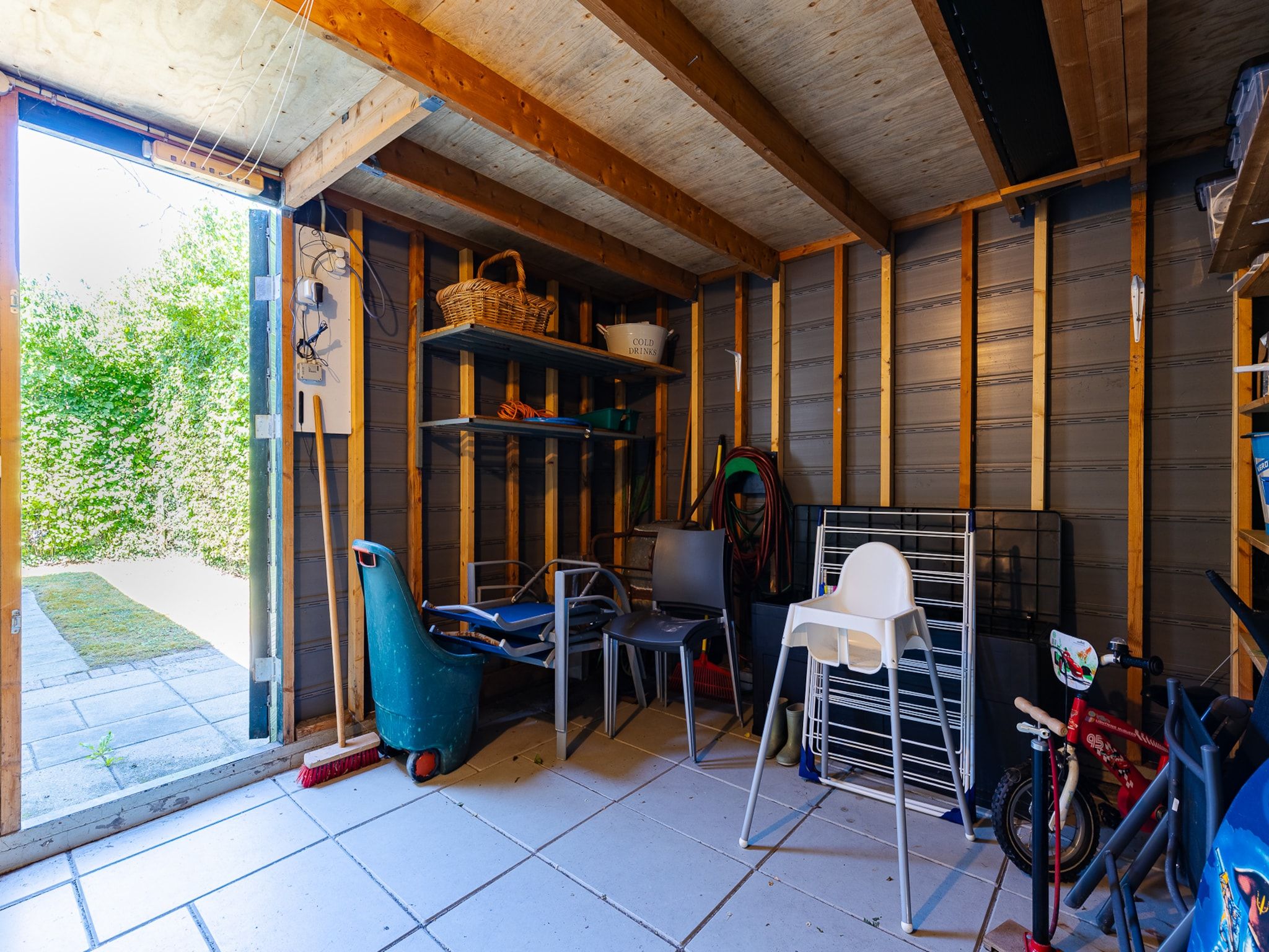 Voorzieningen bij Vakantiewoning - Westduin 6 I Vlissingen 'Zilt en zand' in Vlissingen