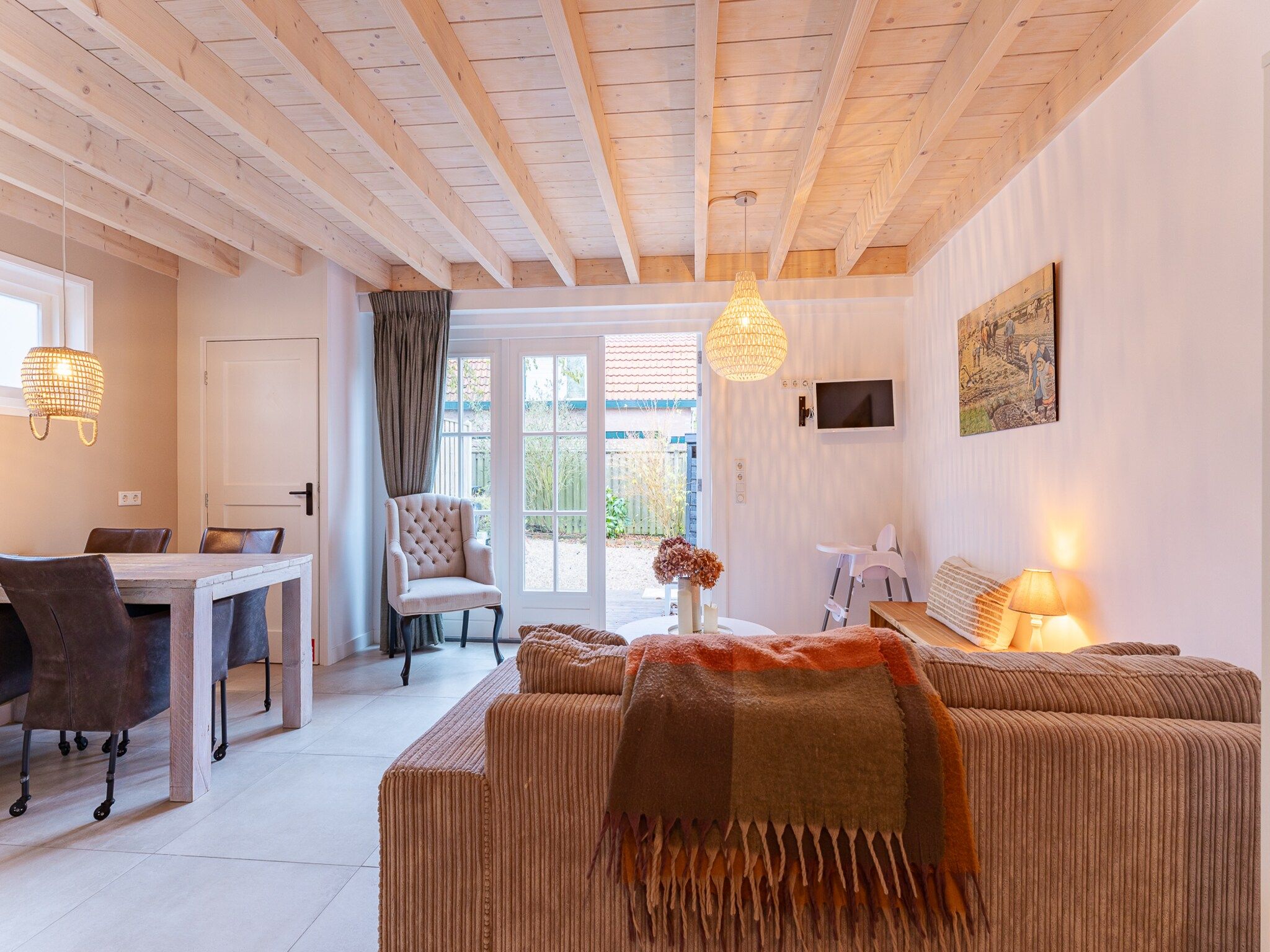 De woonkamer van Holiday home - Schoolstraat 6a | Vrouwenpolder in Vrouwenpolder