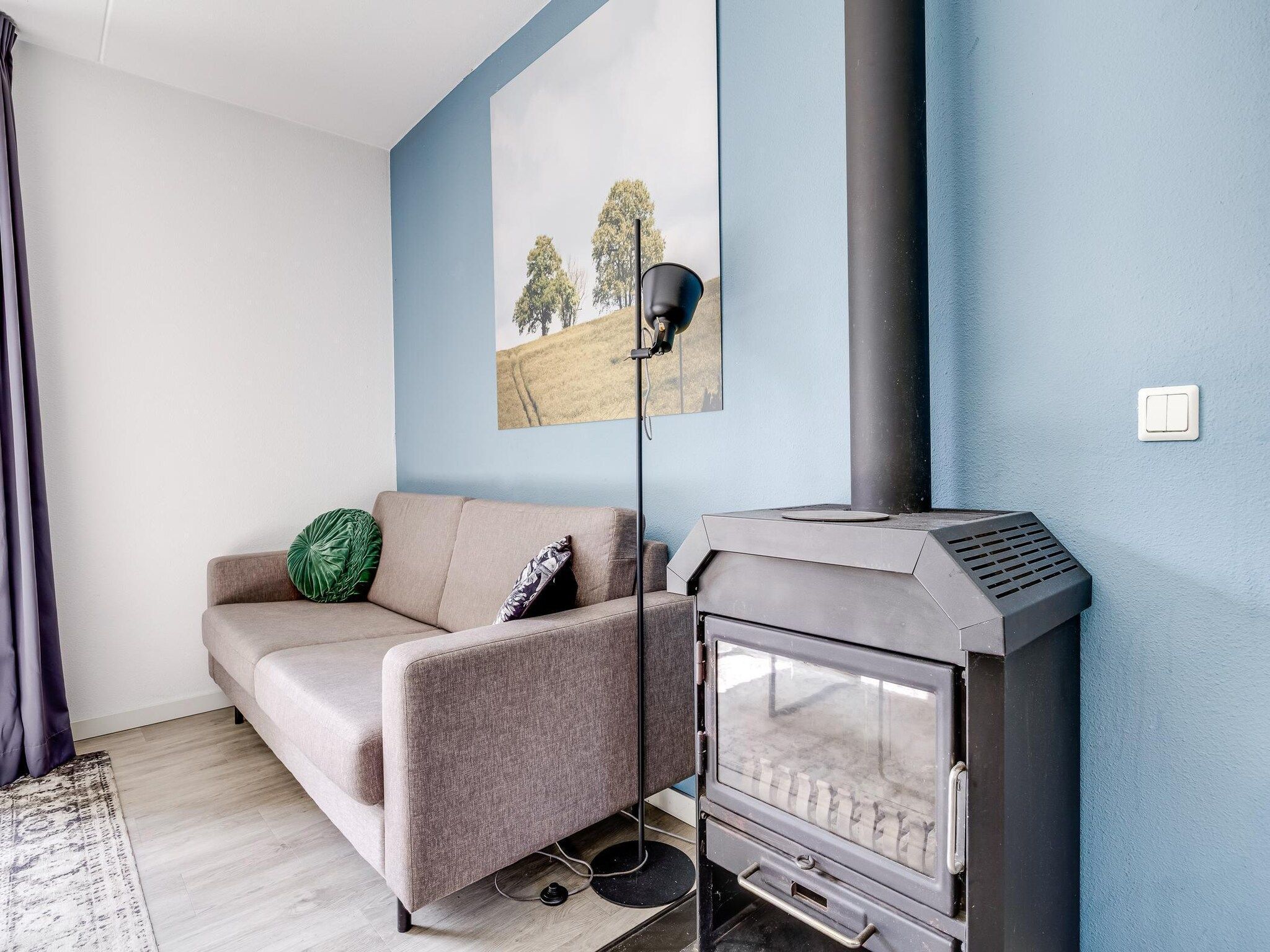 De woonkamer van 7 - Persoons Forest 217 Sauna Bungalow (copy) in Ewijk