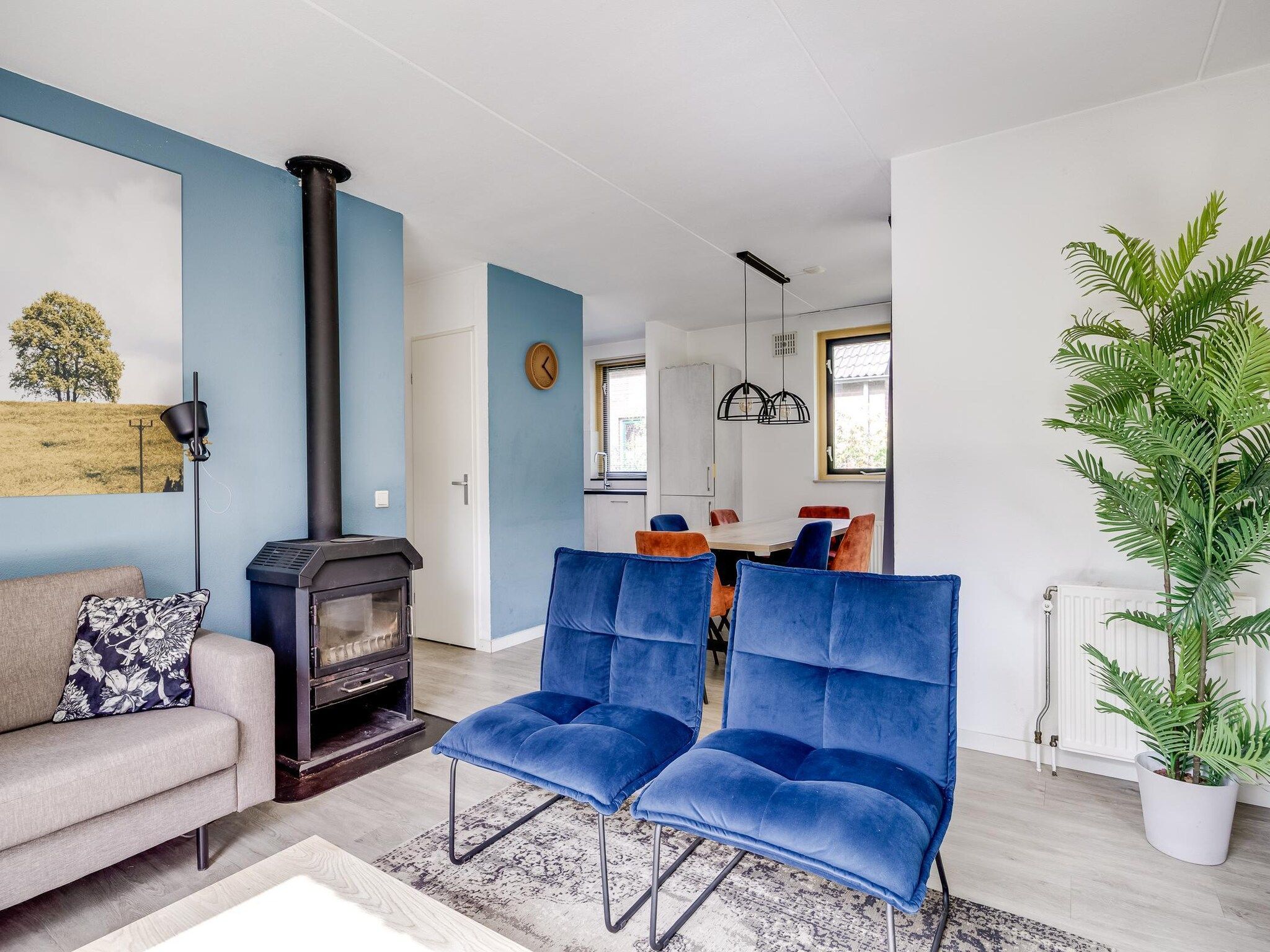 De woonkamer van 7 - Persoons Forest 217 Sauna Bungalow (copy) in Ewijk