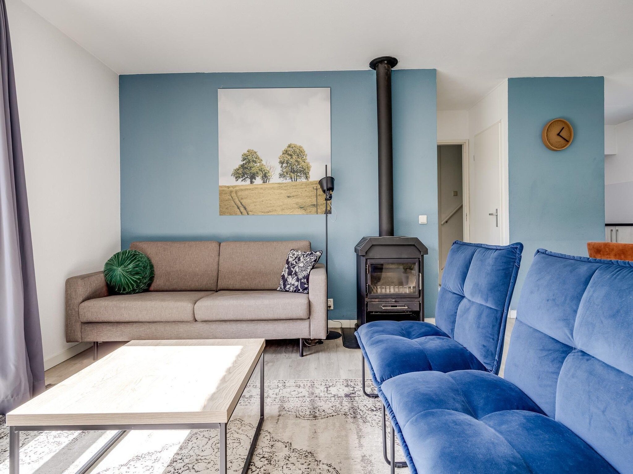 De woonkamer van 7 - Persoons Forest 217 Sauna Bungalow (copy) in Ewijk