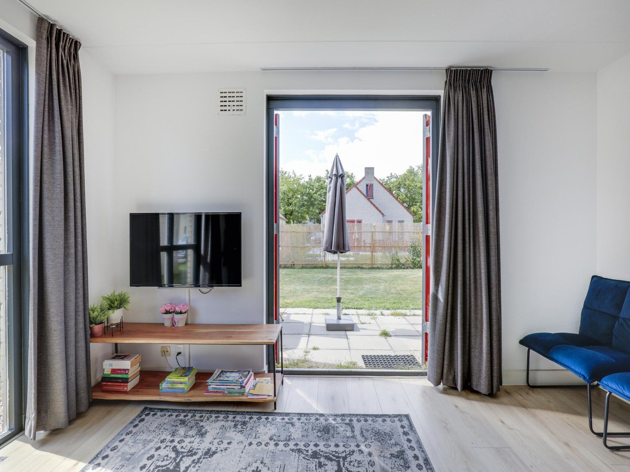 De woonkamer van 7 - Persoons Forest 217 Sauna Bungalow (copy) (copy) in Ewijk