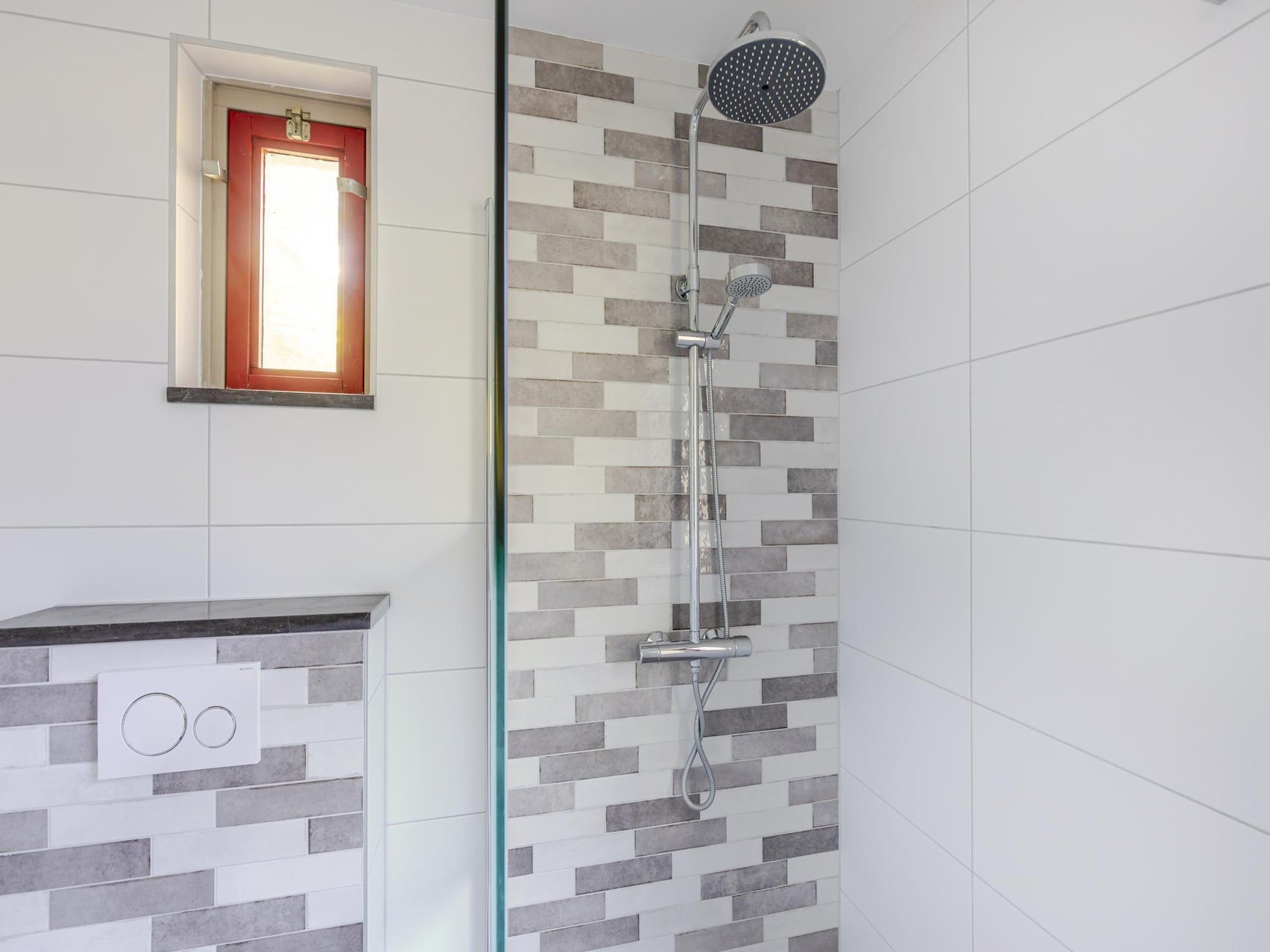 De badkamer van 6 - Persons De Zingende Wilg (copy) (copy) in Ewijk