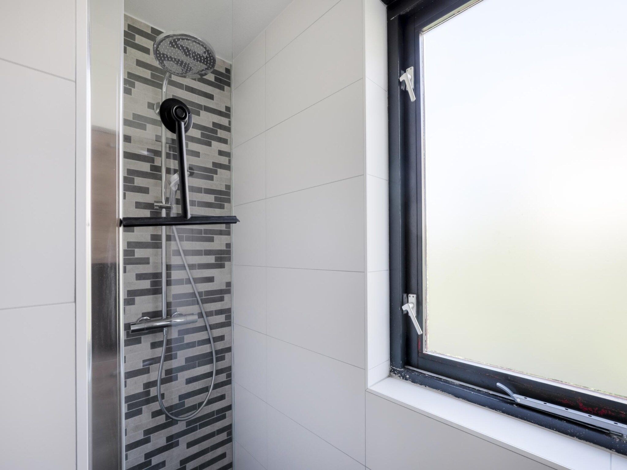 De badkamer van 6 - Persons De Zingende Wilg (copy) (copy) in Ewijk