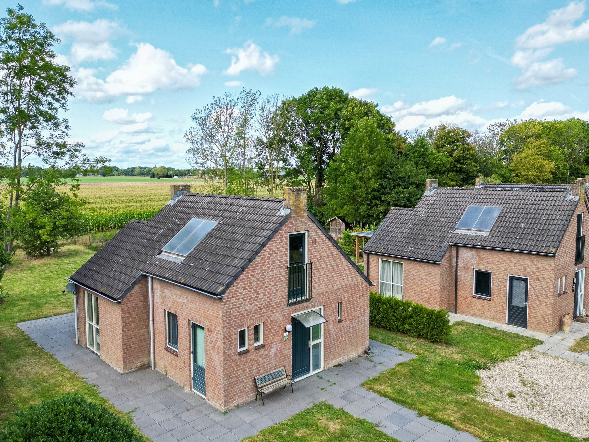 De buitenkant van 7 - Persoons Forest 217 Sauna Bungalow (copy) (copy) (copy) in Ewijk