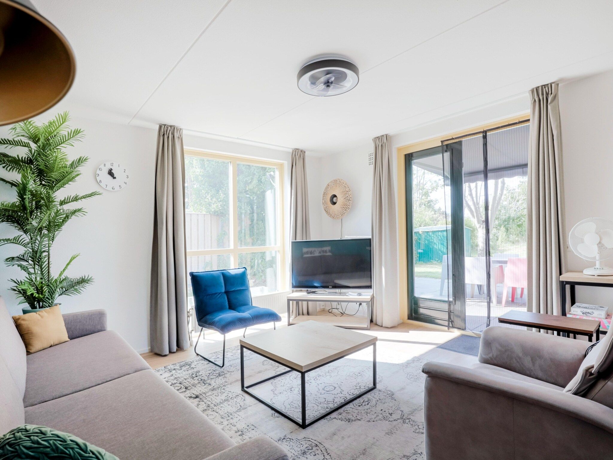 De woonkamer van 7 - Persoons Forest 217 Sauna Bungalow (copy) (copy) (copy) in Ewijk