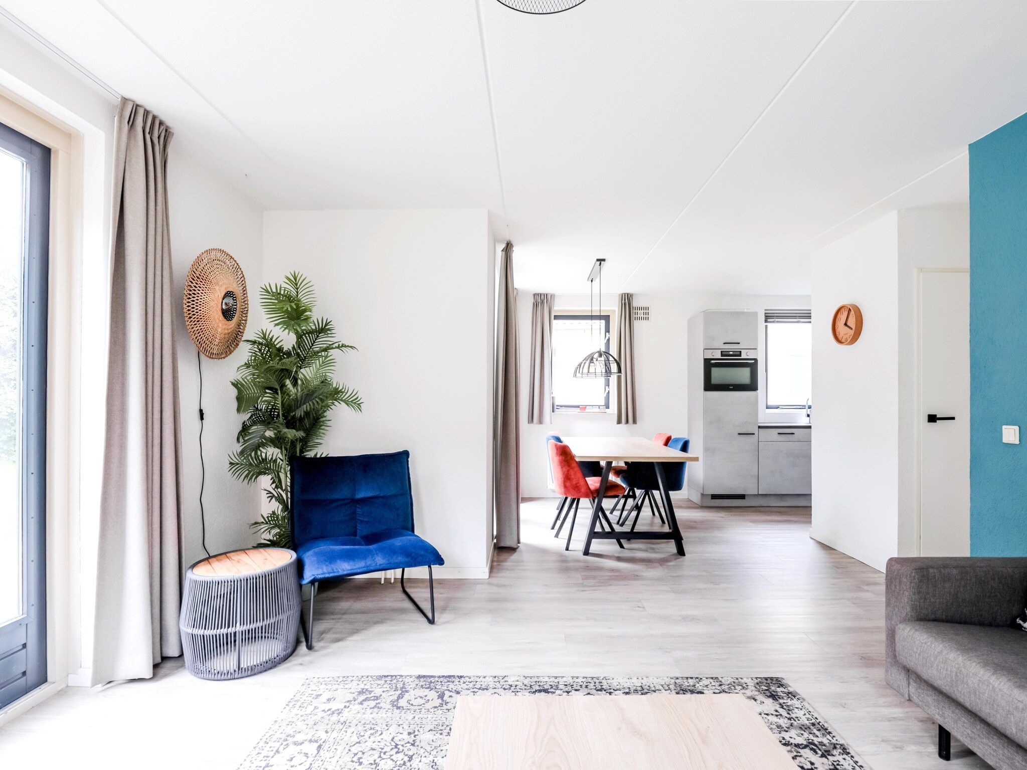 De eetkamer van 7 - Persoons Forest 217 Sauna Bungalow (copy) (copy) (copy) (copy) in Ewijk