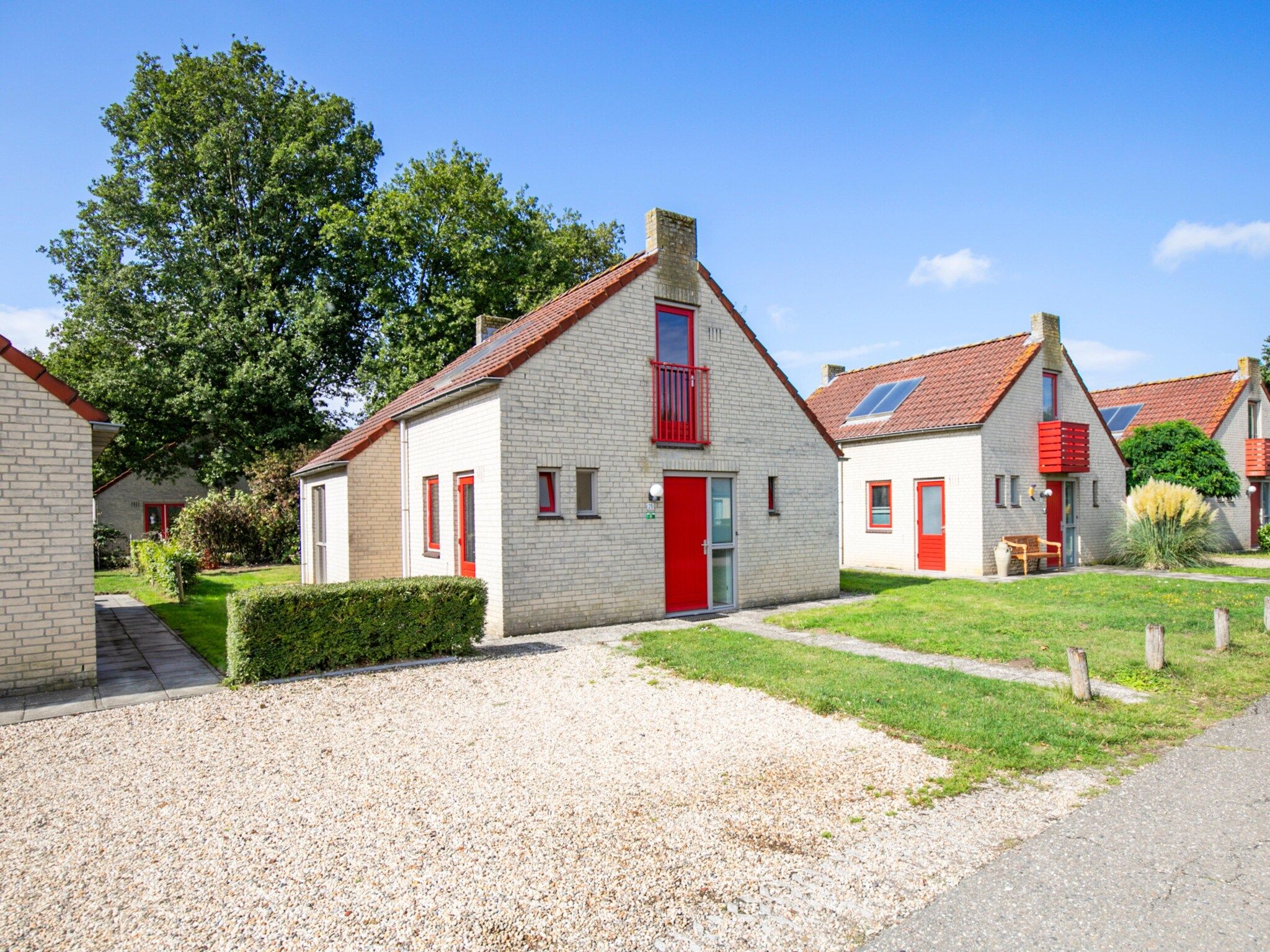 De buitenkant van 7 - Persoons Forest 217 Sauna Bungalow (copy) (copy) (copy) in Ewijk