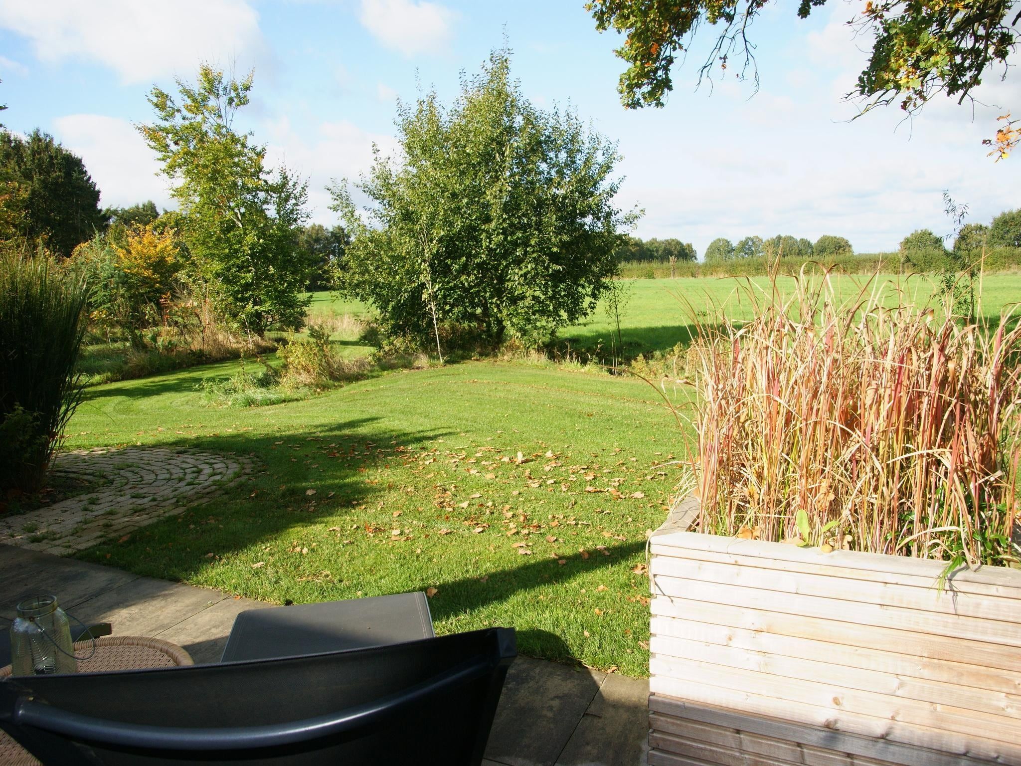 Het uitzicht vanaf Wellnesslodge Specht 2p in Dalerveen