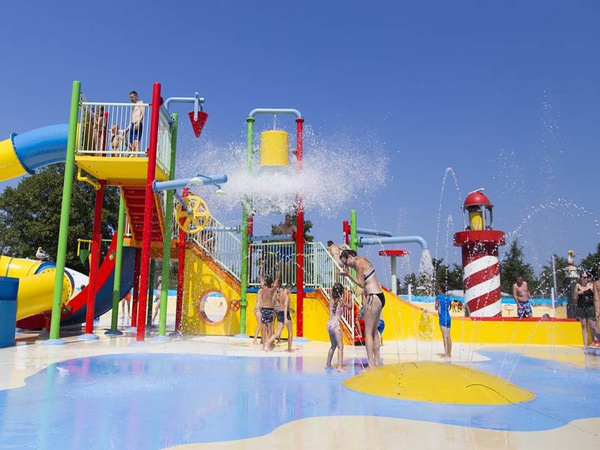 Duinhoeve Duinlodges 4pers (huisdiervriendelijk) in Burgh-Haamstede - Foto 8 van 13