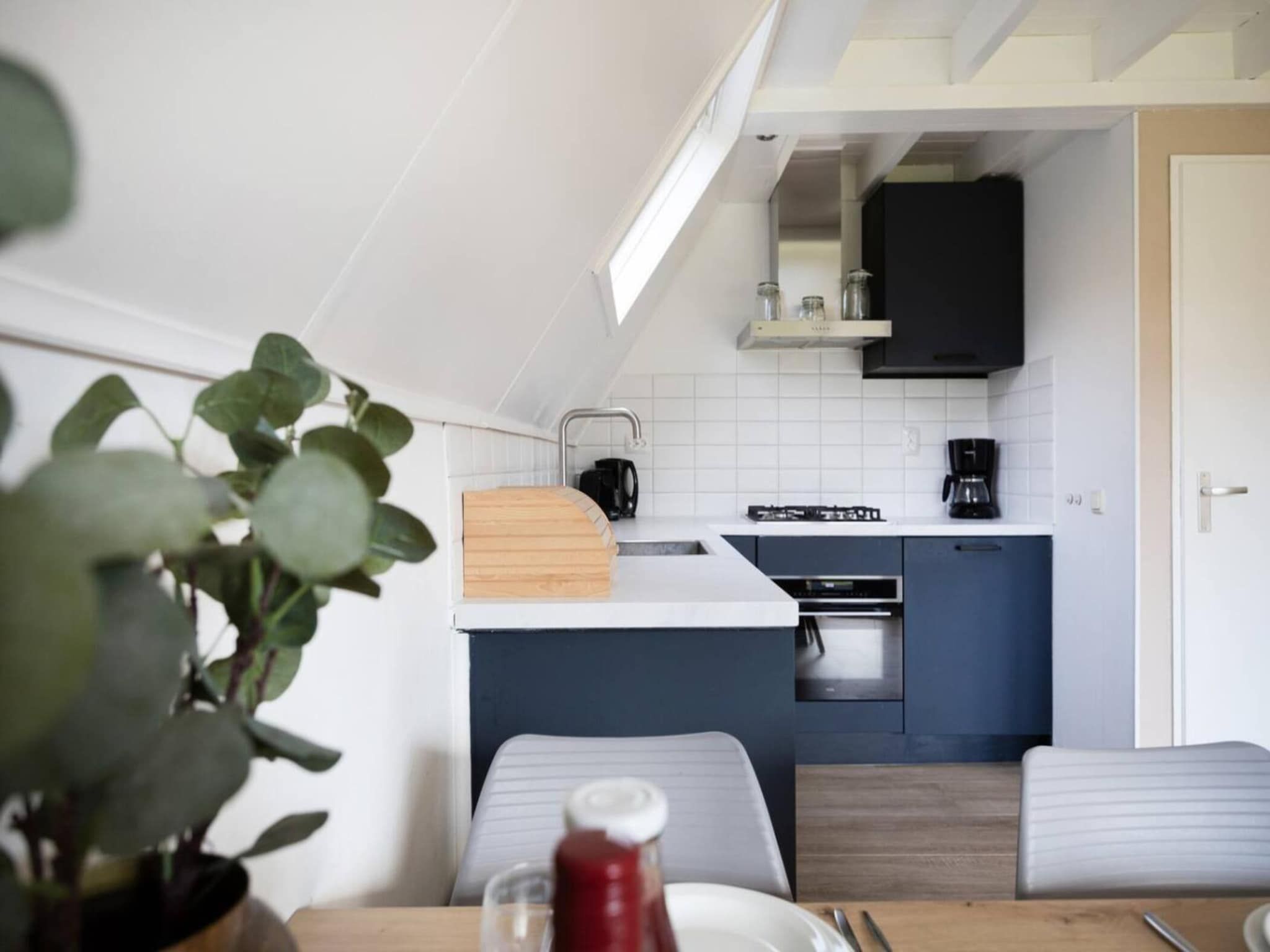 De keuken van 107 | Buizerd | Fijne bungalow met ruime tuin in Den Haag