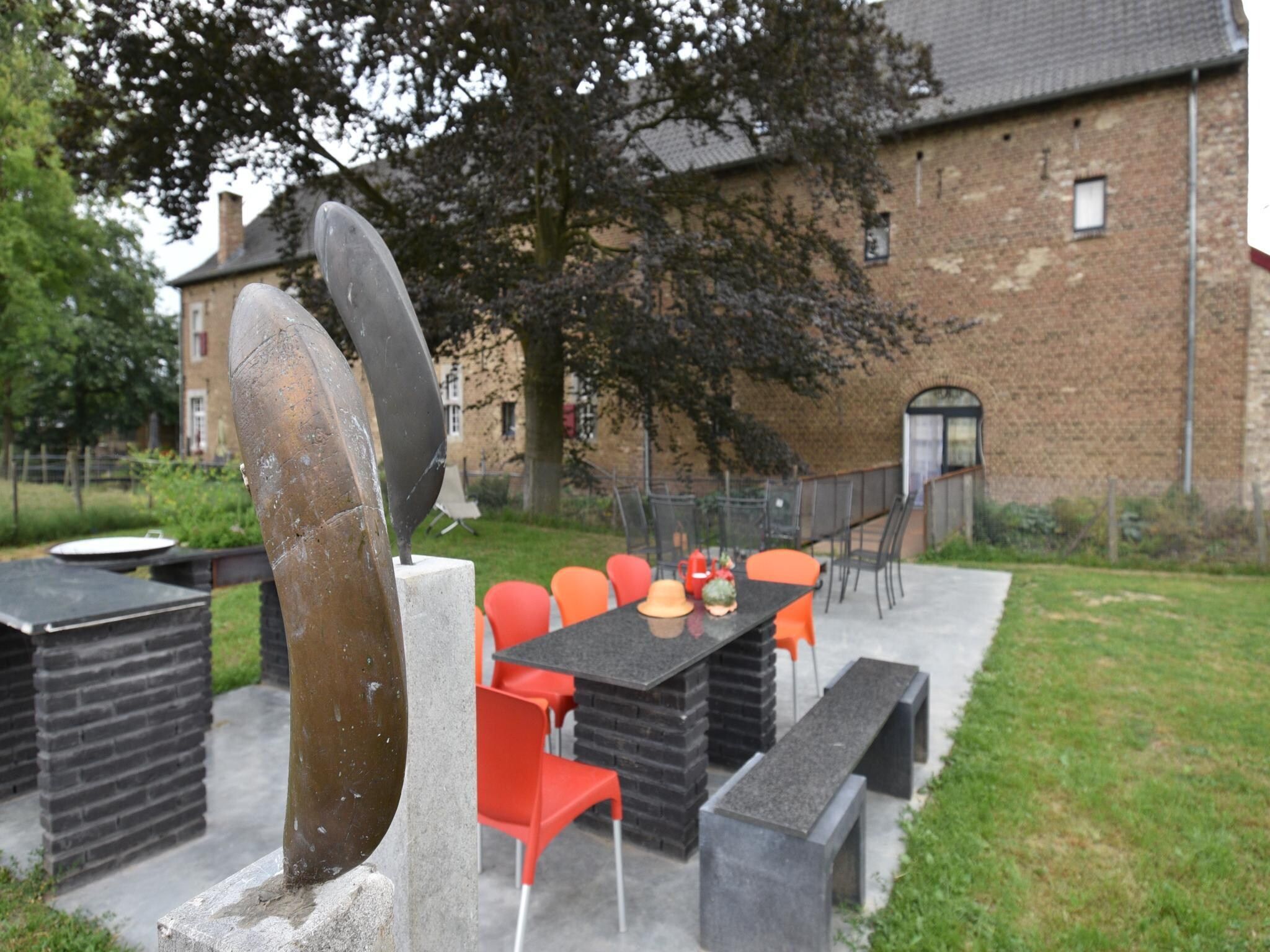 De tuin van Meschermolen 14 in Mesch-Eijsden