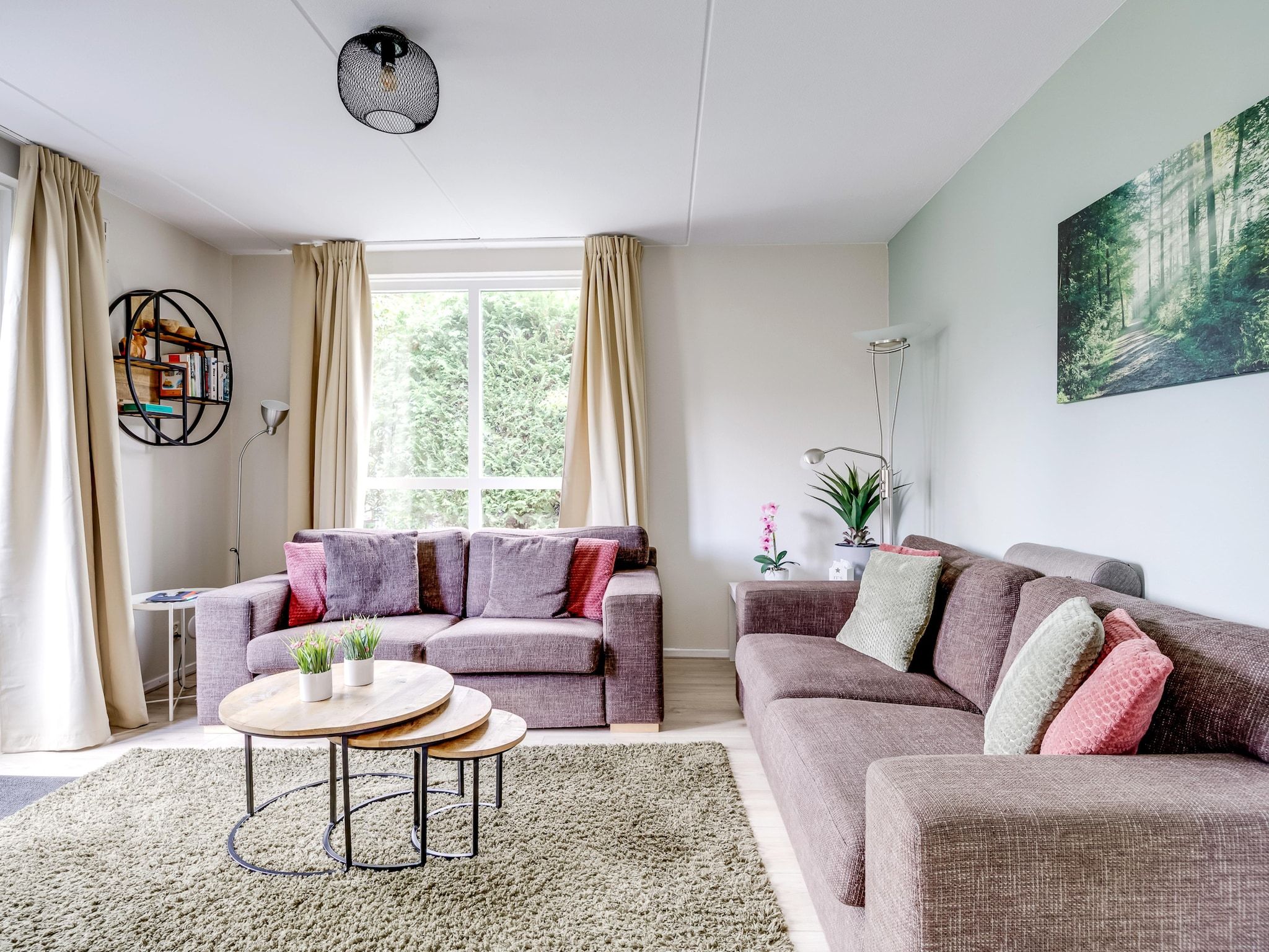 De woonkamer van 7 - Persoons Forest 217 Sauna Bungalow (copy) (copy) (copy) (copy) in Ewijk