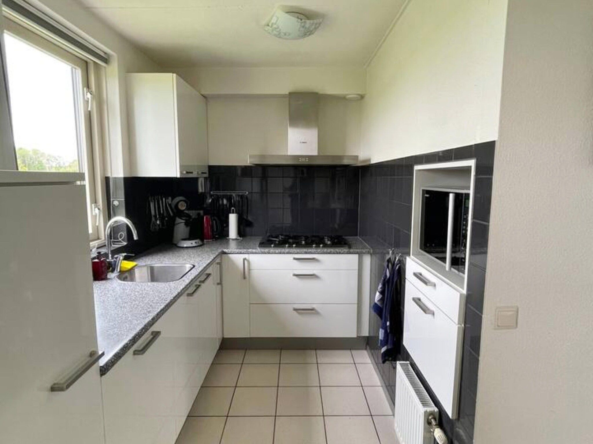 De keuken van 6 - Persons Forest Bungalow (copy) in Ewijk