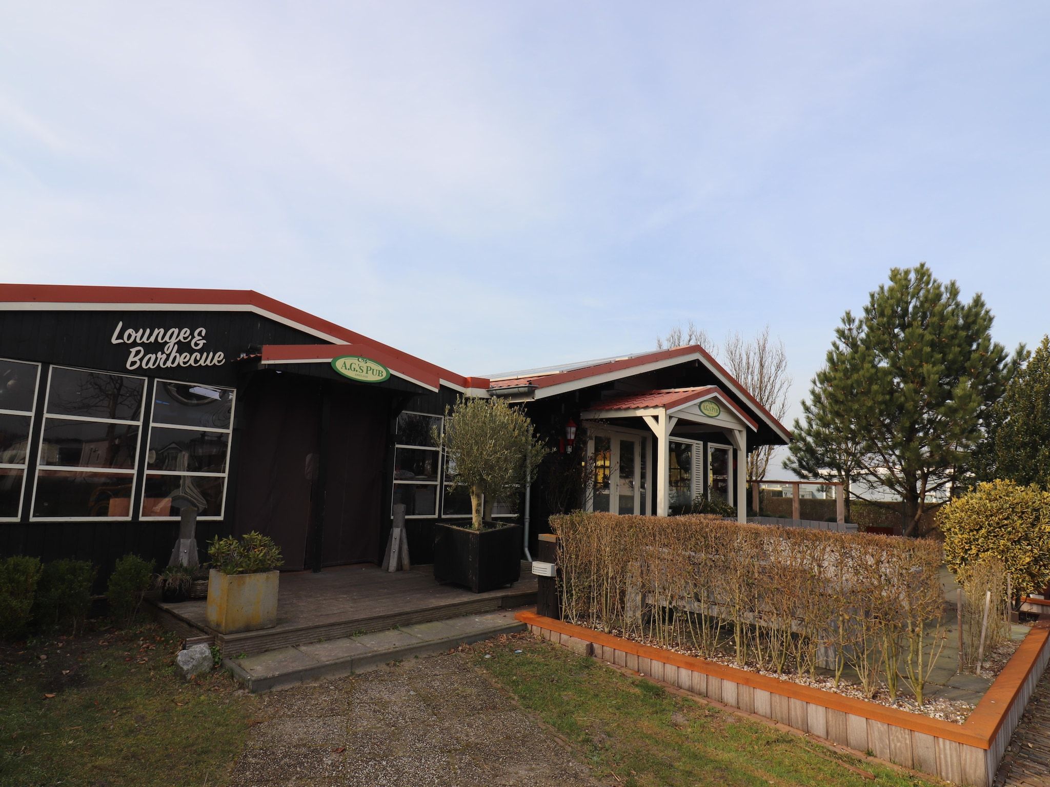 Parkfaciliteiten bij Duinchalet Ameland in Hollum