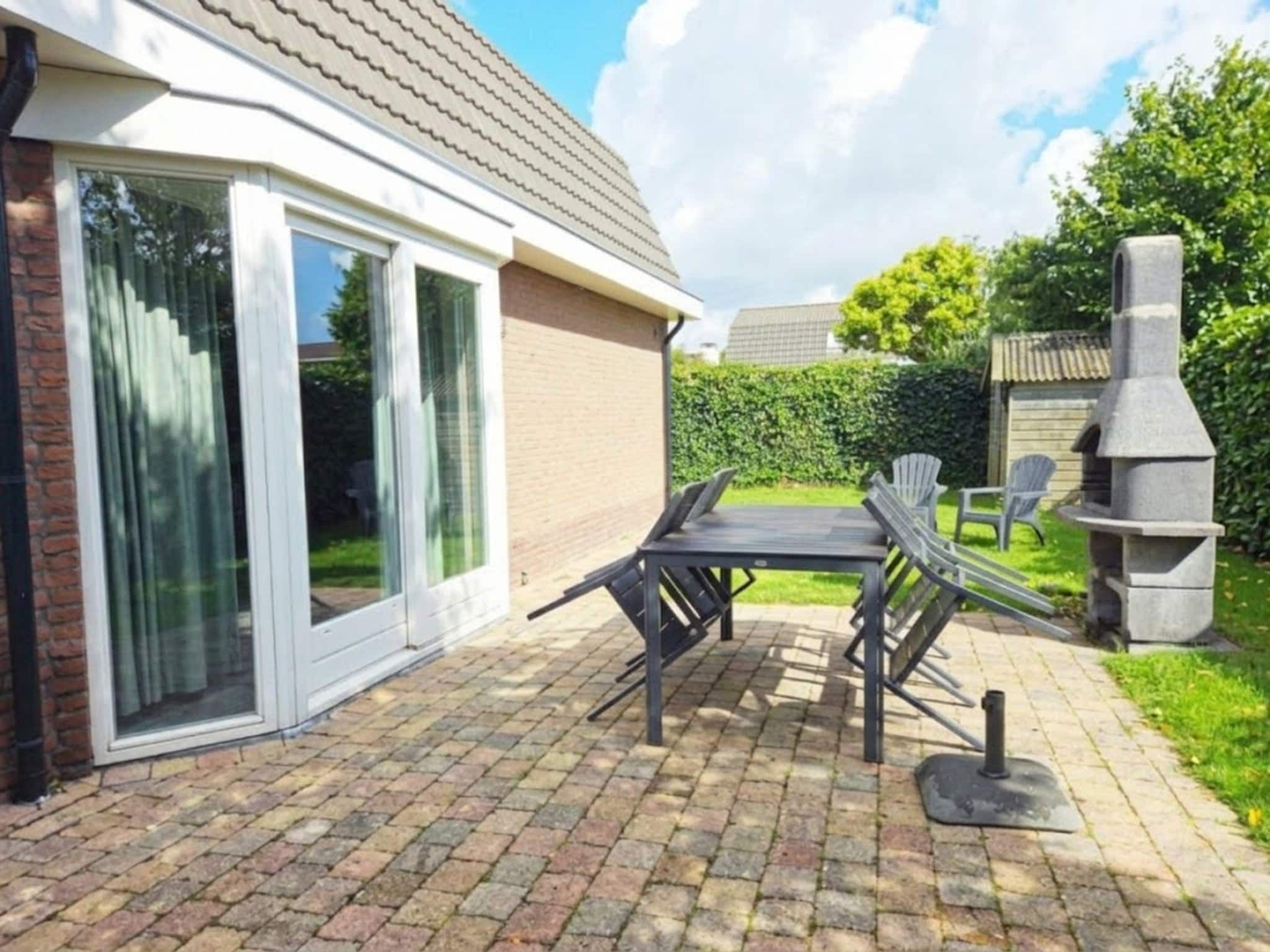 Het terras van Bungalow 4-persoons Huisdiervrij in Noordwijk