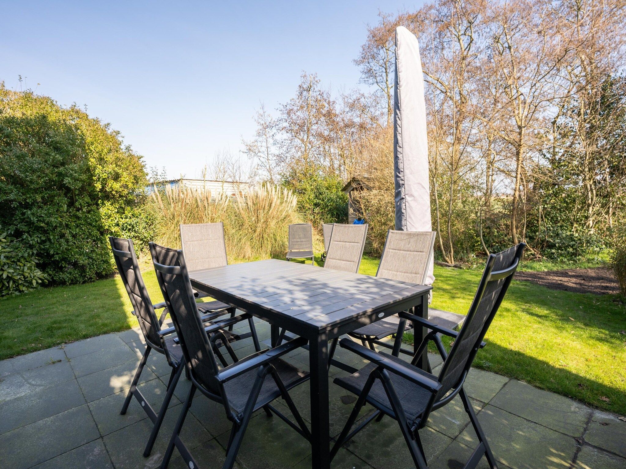 Het terras van Mienterbos-Heideglop in De Koog