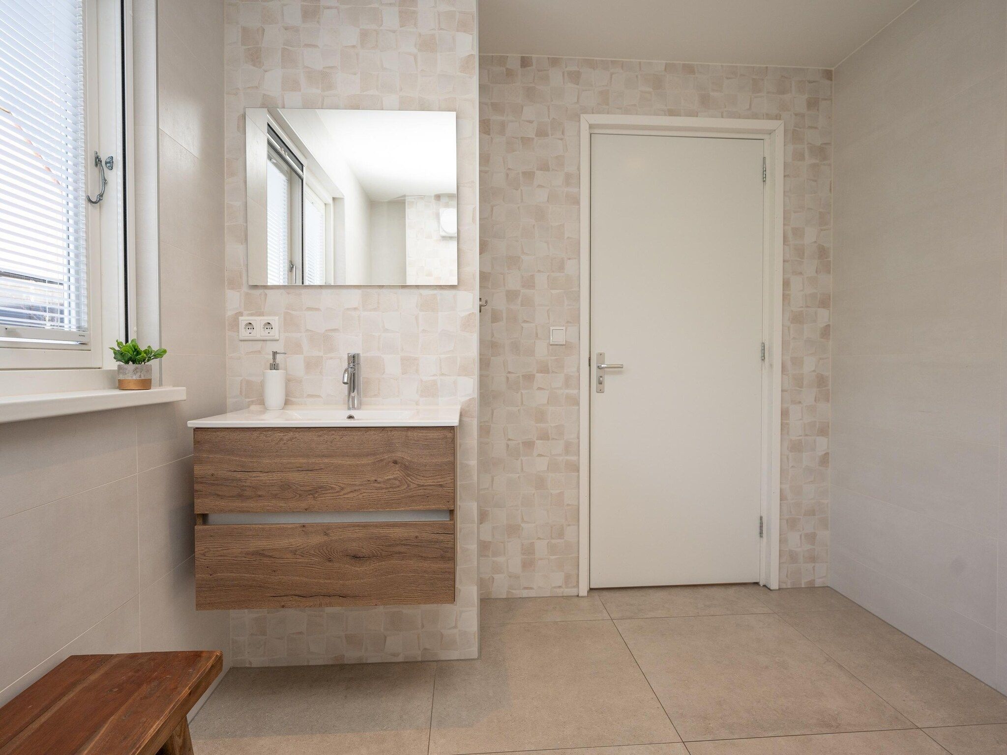 De badkamer van Mienterbos-Heideglop in De Koog