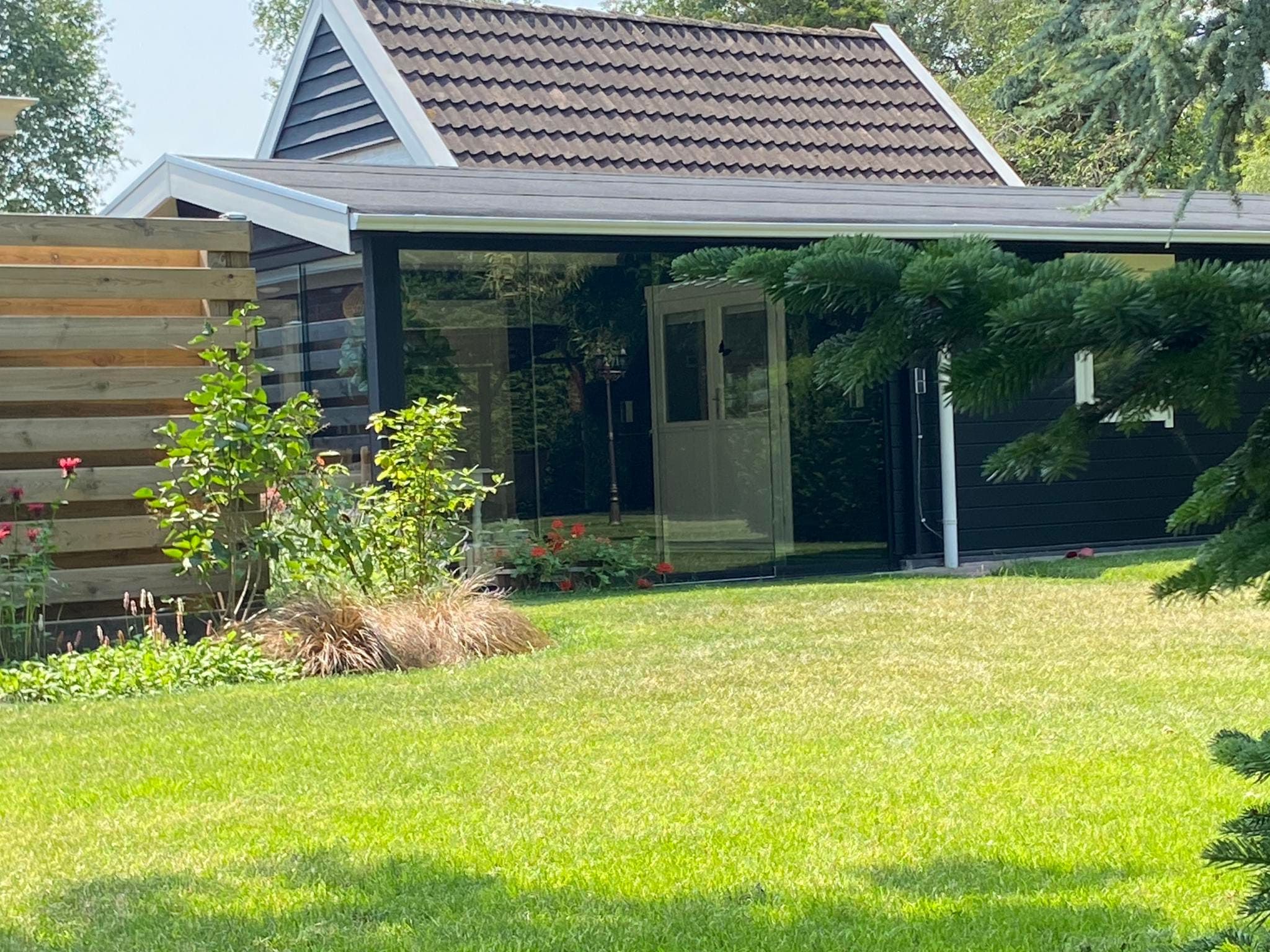 De buitenkant van De Groninger Zeeuw in Bellingwolde