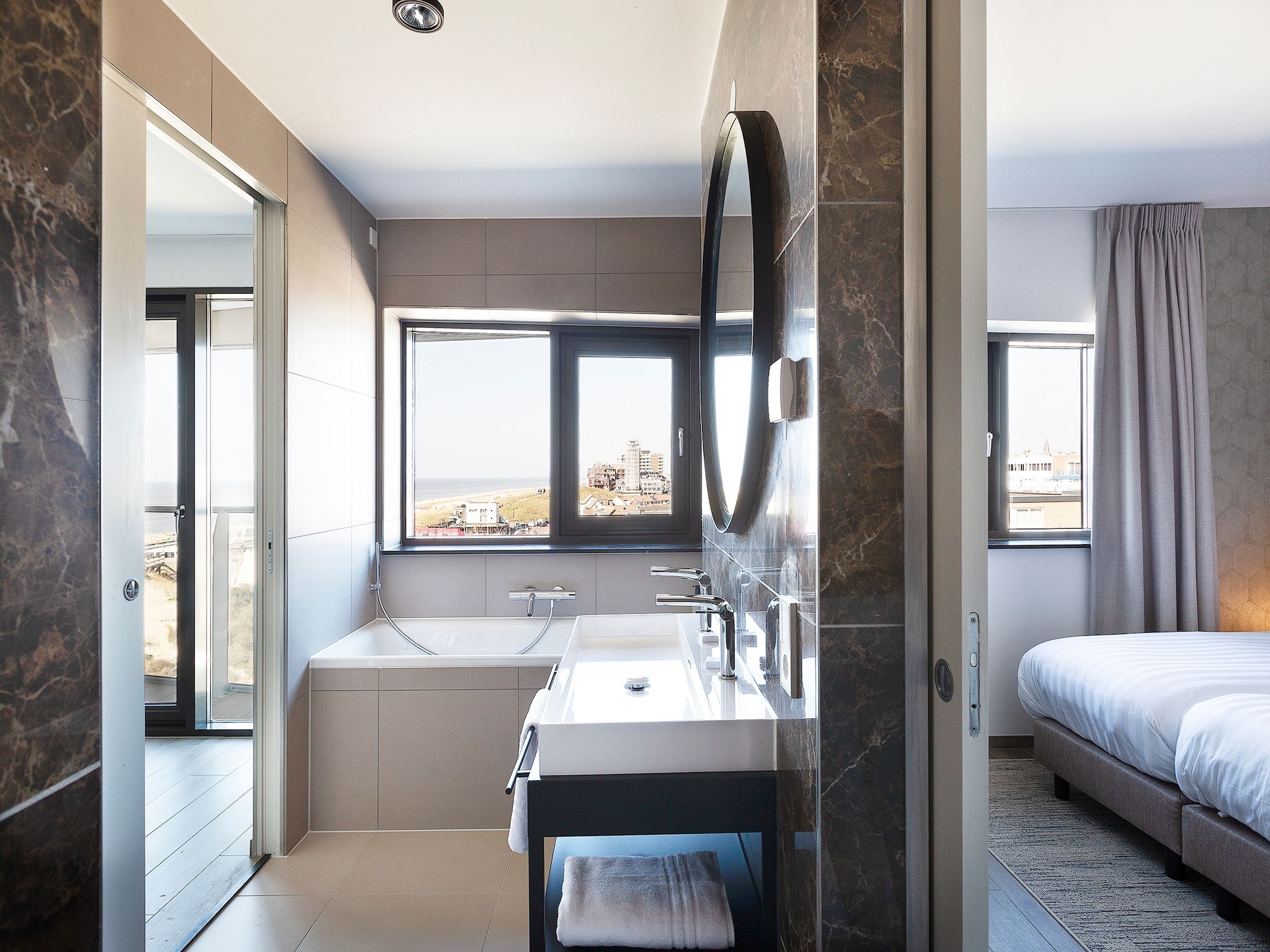 De keuken van Droomsuites Egmond aan Zee - 8 person apartment in Egmond aan Zee