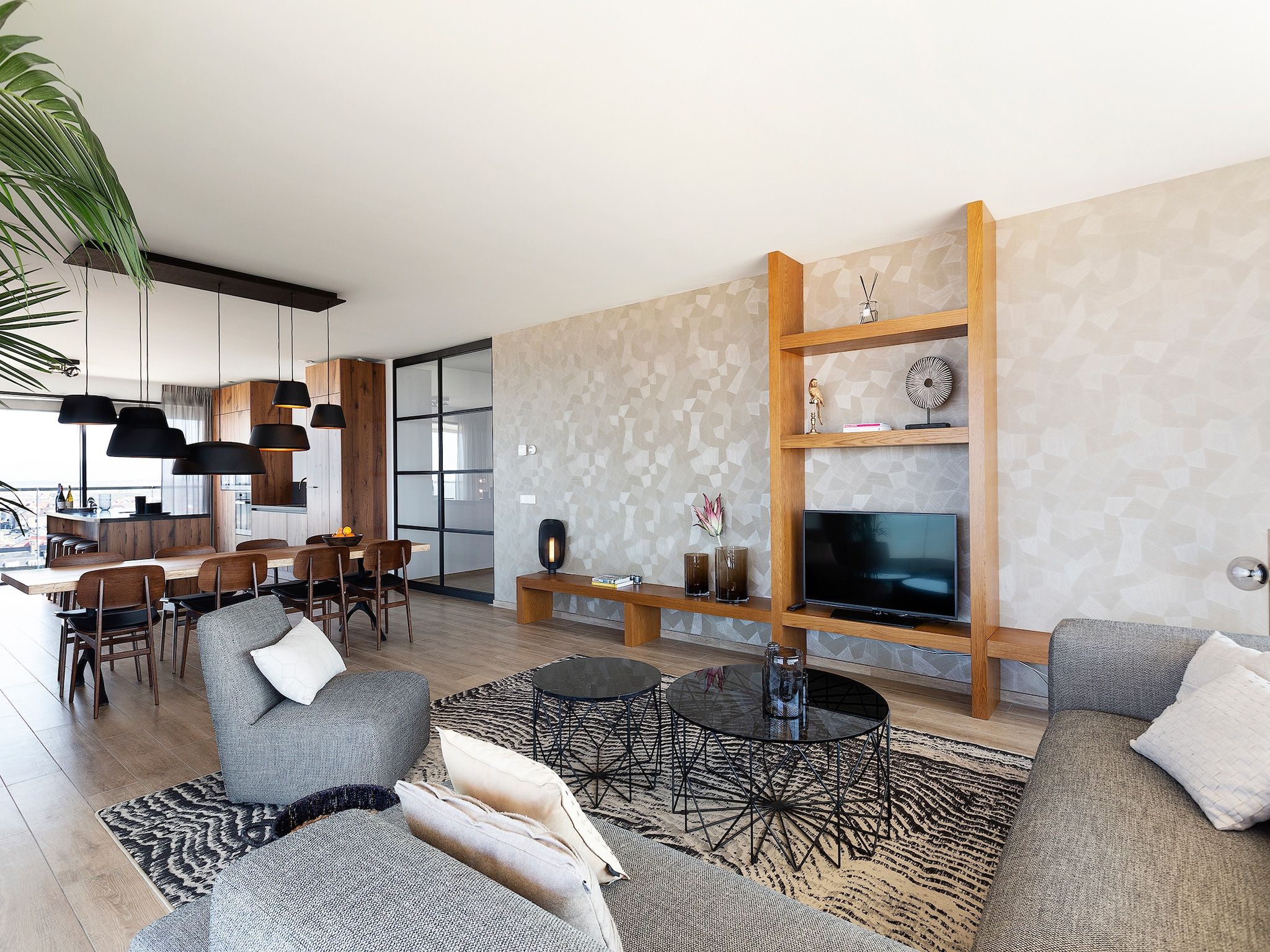 De woonkamer van Droomsuites Egmond aan Zee - 8 person penthouse in Egmond aan Zee