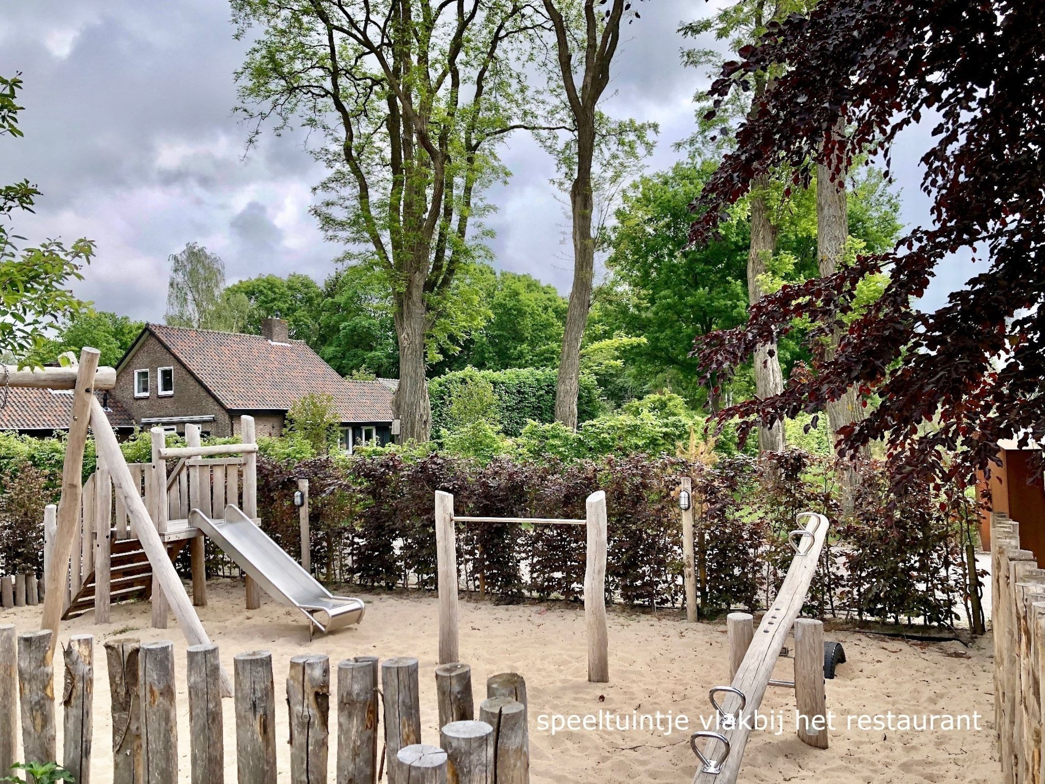 Voorzieningen bij Houten Boshuis in Oosterhout