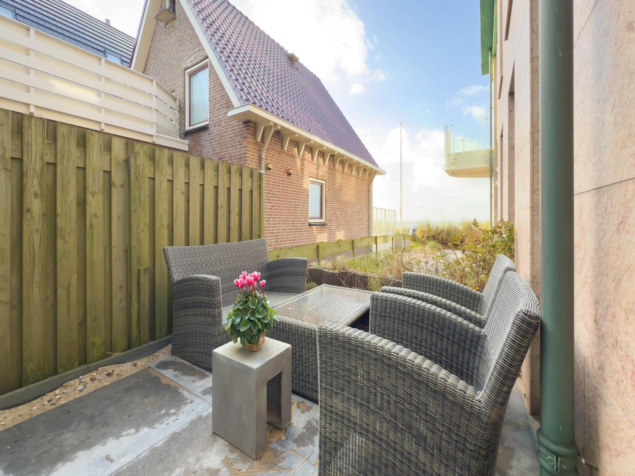 Het terras van Maanlicht in Egmond aan Zee