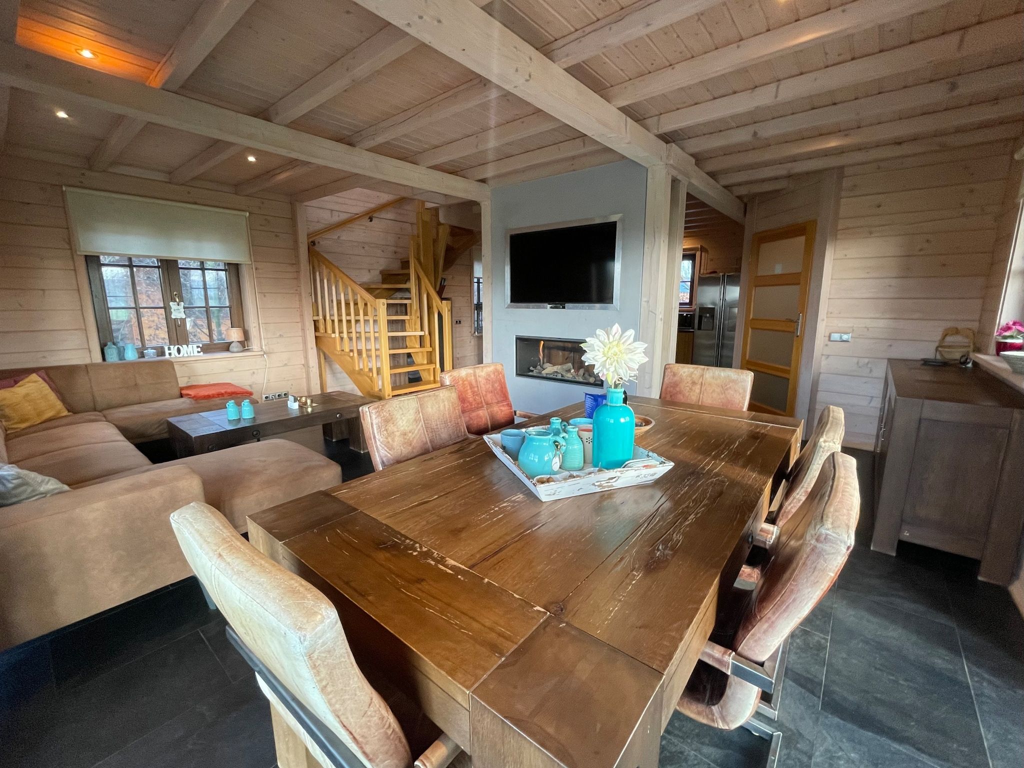 De eetkamer van Salland Hideaway - 4 persons in Den Ham